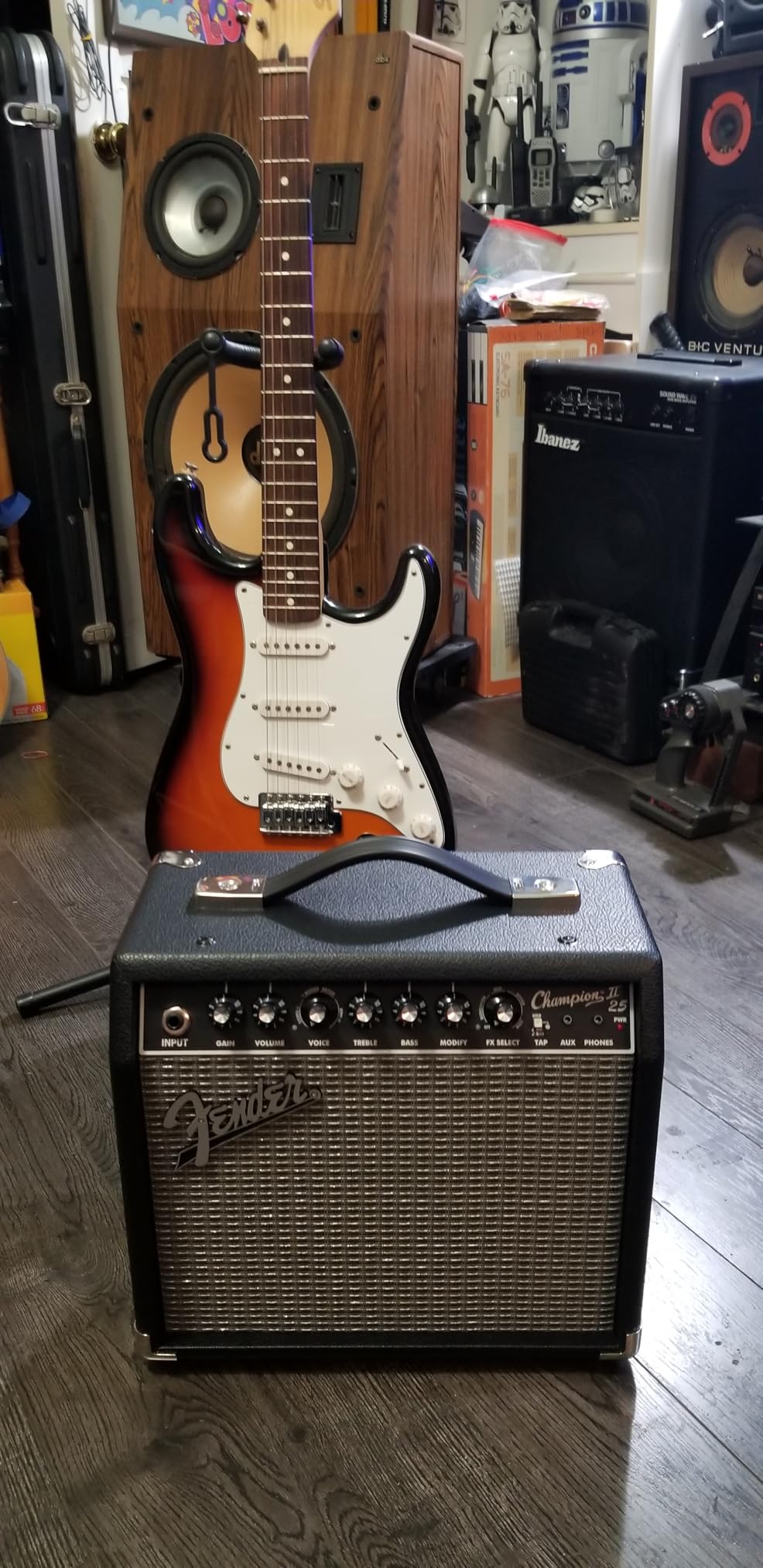 Fender Champion II 25 Watt Electric Guitar Combo Amp, Speaker, USB & Aux customer photo 1