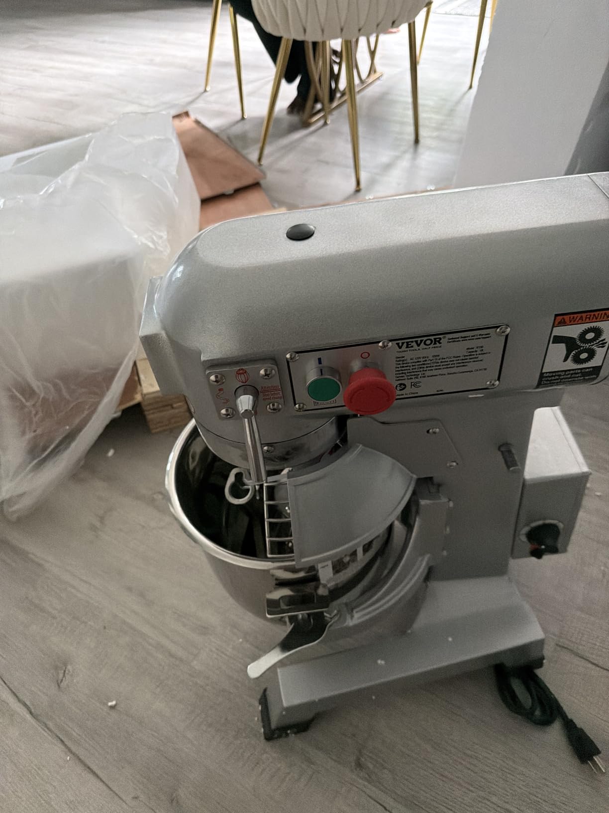 VEVOR Commercial Food Mixer, 15Qt Capacity with Timer, 500W Stainless Bowl Durable Electric Mixer for Commercial Use, 3 Speed Options 113/184/341 RPM, Includes Dough Hook & Whisk customer photo 2