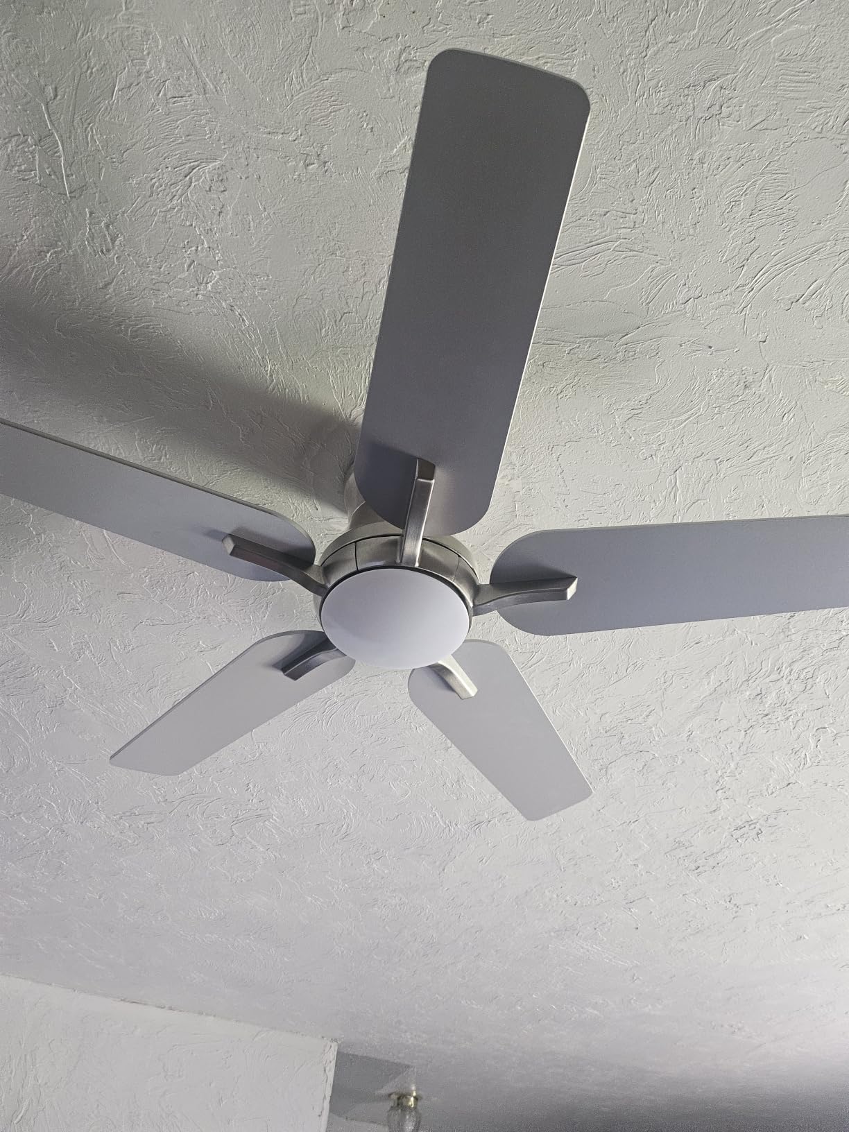 POCHFAN 42 Inch Ceiling Fans with Lights and Remote, Brushed Nickel Flush Mount Low Profile Ceiling Fan for Bedroom, Living Room, Patio, Dimmable 6 Speeds Noiseless Reversible, ETL Listed customer photo 1