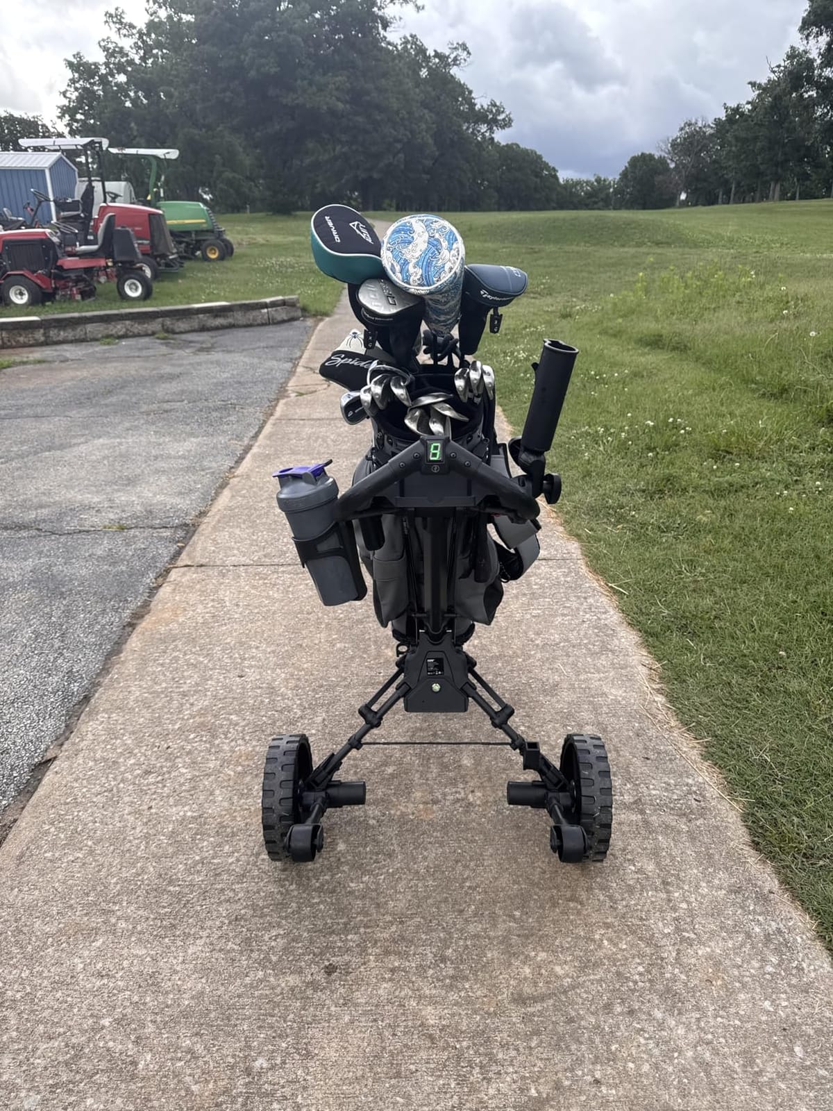 KVV Electric Golf Push Cart with Remote Control, Super Compact and Lightweight Electric Golf Cart, Smallest Folding Size, All Terrains (Charcoal) customer photo 2