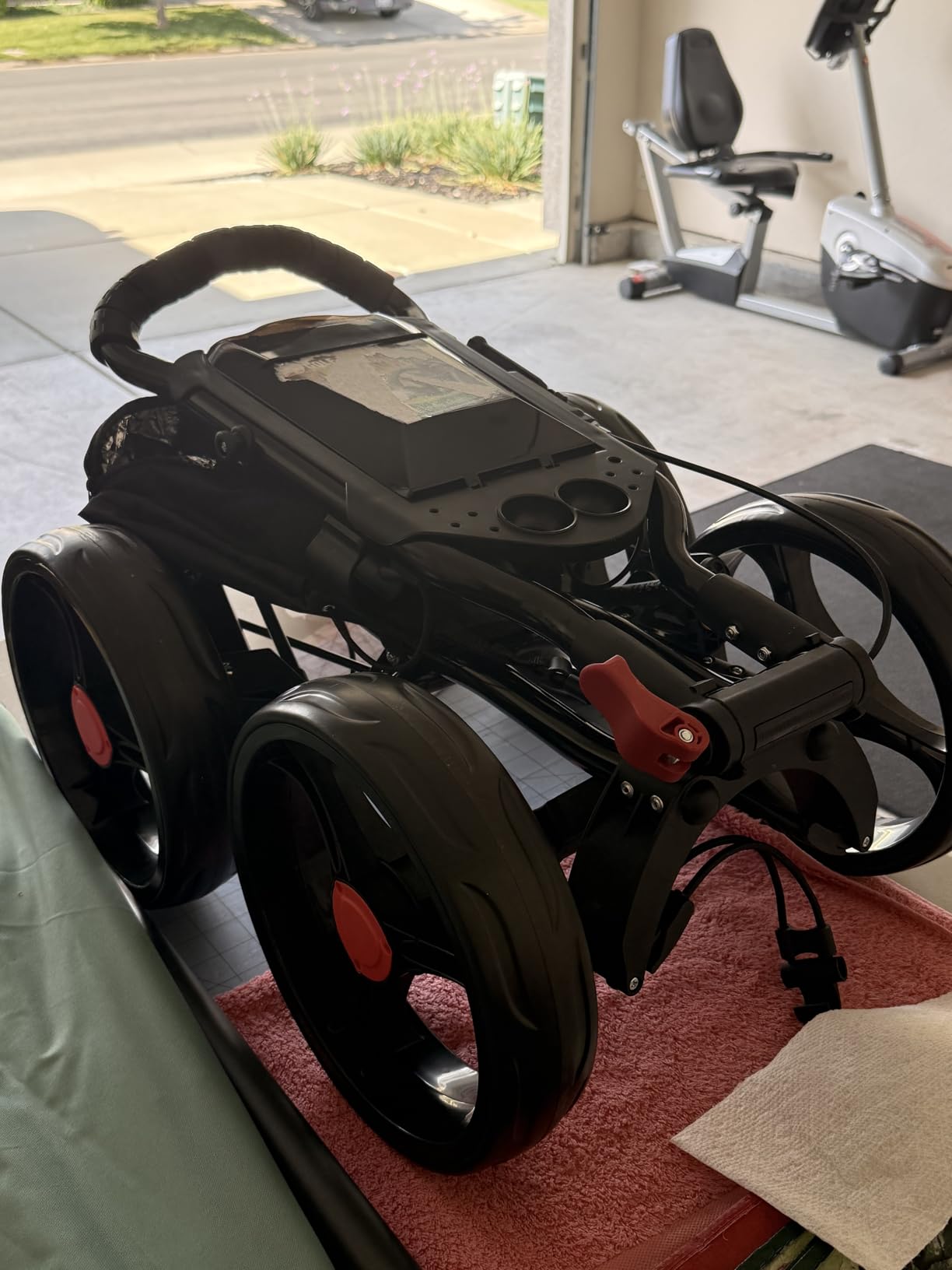 CruiseMaster V8 Golf Push Cart, 1-Click Folding Design | 4-wheel design, 300 lbs load capacity, 10