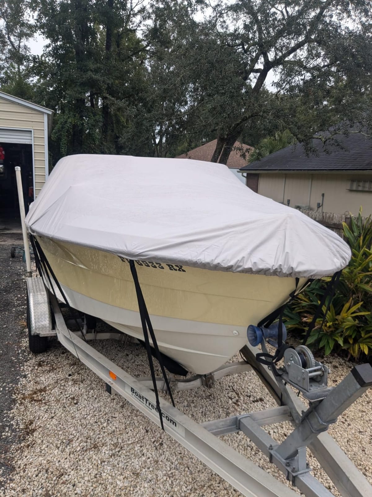 1200D Boat Cover 16-18.5ft with Motor Cover,Fit Bass,V-Hull,Black | Double thickened Corner,Fit V-Hull,Tri-Hull,Fish & Ski,Runabout Bowrider Boats,Waterproof, Heavy Duty,Hurricane Proof System customer photo 1