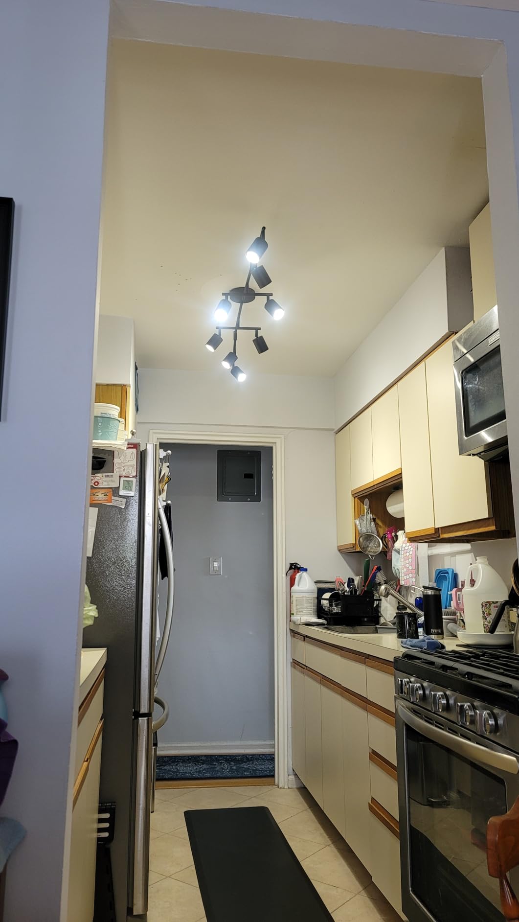 AUQUEE 8 Light Track Lighting Fixtures Ceiling, Matte Black Kitchen Track Lighting Fixtures, Rotatable Light Heads, Adjustable Modern LED Track Lights for Kitchen/Hallway, No GU10 Bulb customer photo 2