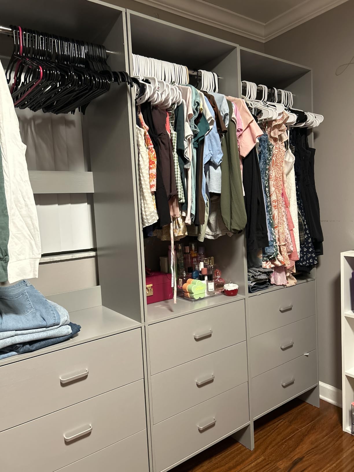 Aheaplus Closet System Closet Organizer, Wood Closet Organizer System, Walk-in Closet or Small Closets Wardrobe, Clothes Rack with Hanging Rods, 4FT Closets, Set of 2, White customer photo 1