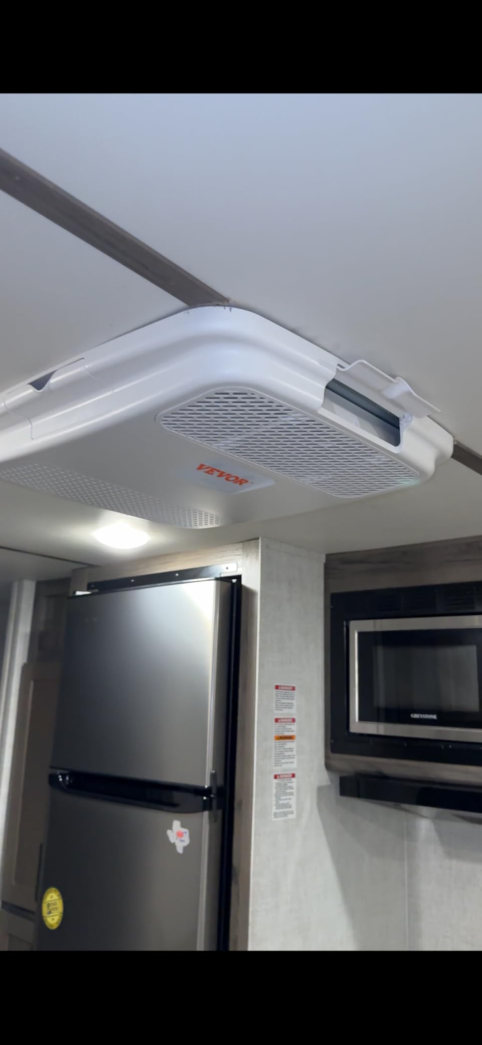 VEVOR RV Air Conditioner, 13500 BTU Non-Ducted Rooftop RV AC Unit, 65 dB Quiet Design, Including Air Distribution Box, Operation Panel and Installation Hardware, for Campers, Vans, Trailers, White customer photo 1