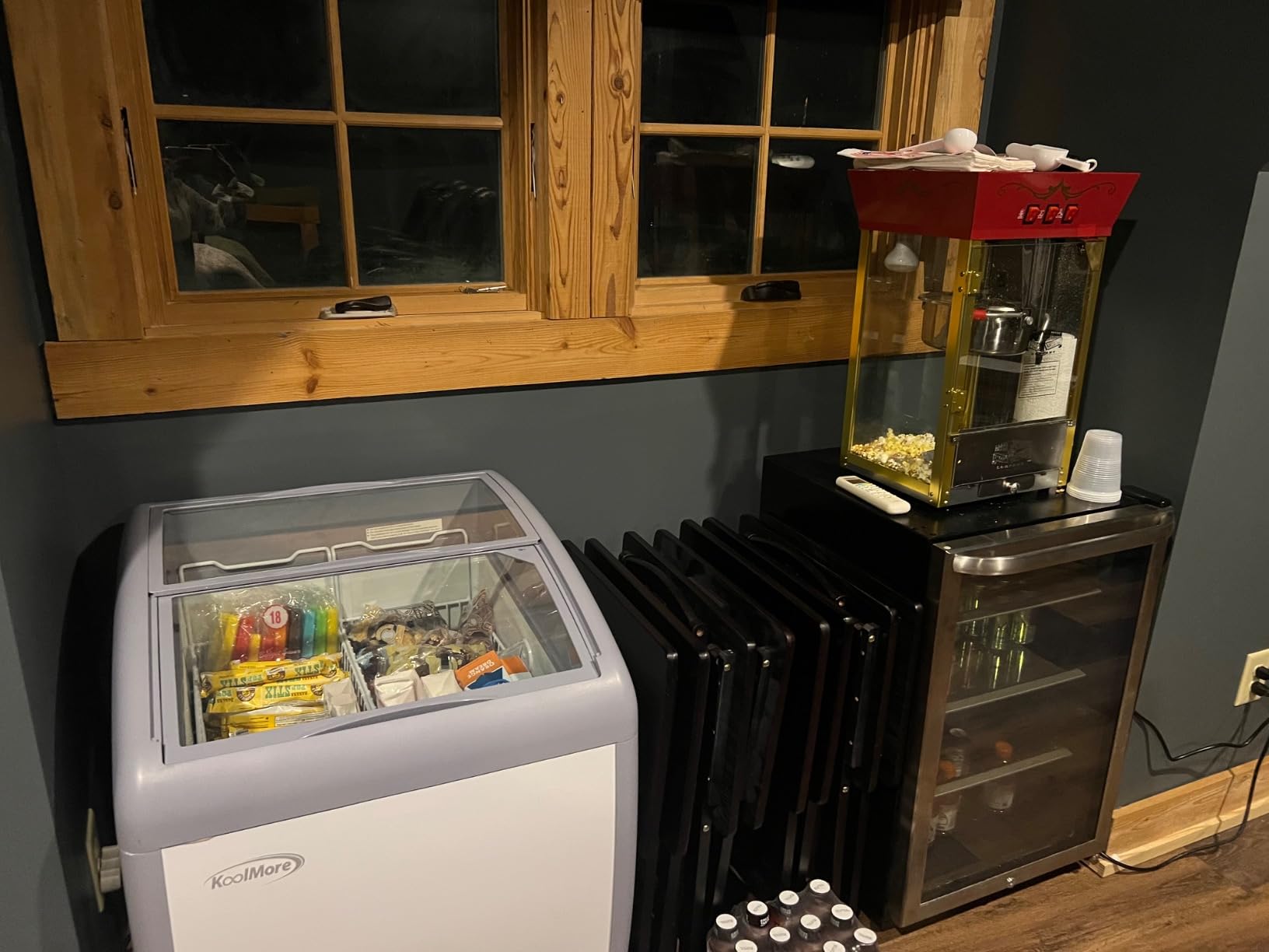 KoolMore 33 in. Flat-Top Ice Cream Display Freezer, 7 Cu. Ft. Commercial Chest Freezer with Sliding Glass Doors, ETL Listed in White customer photo 1