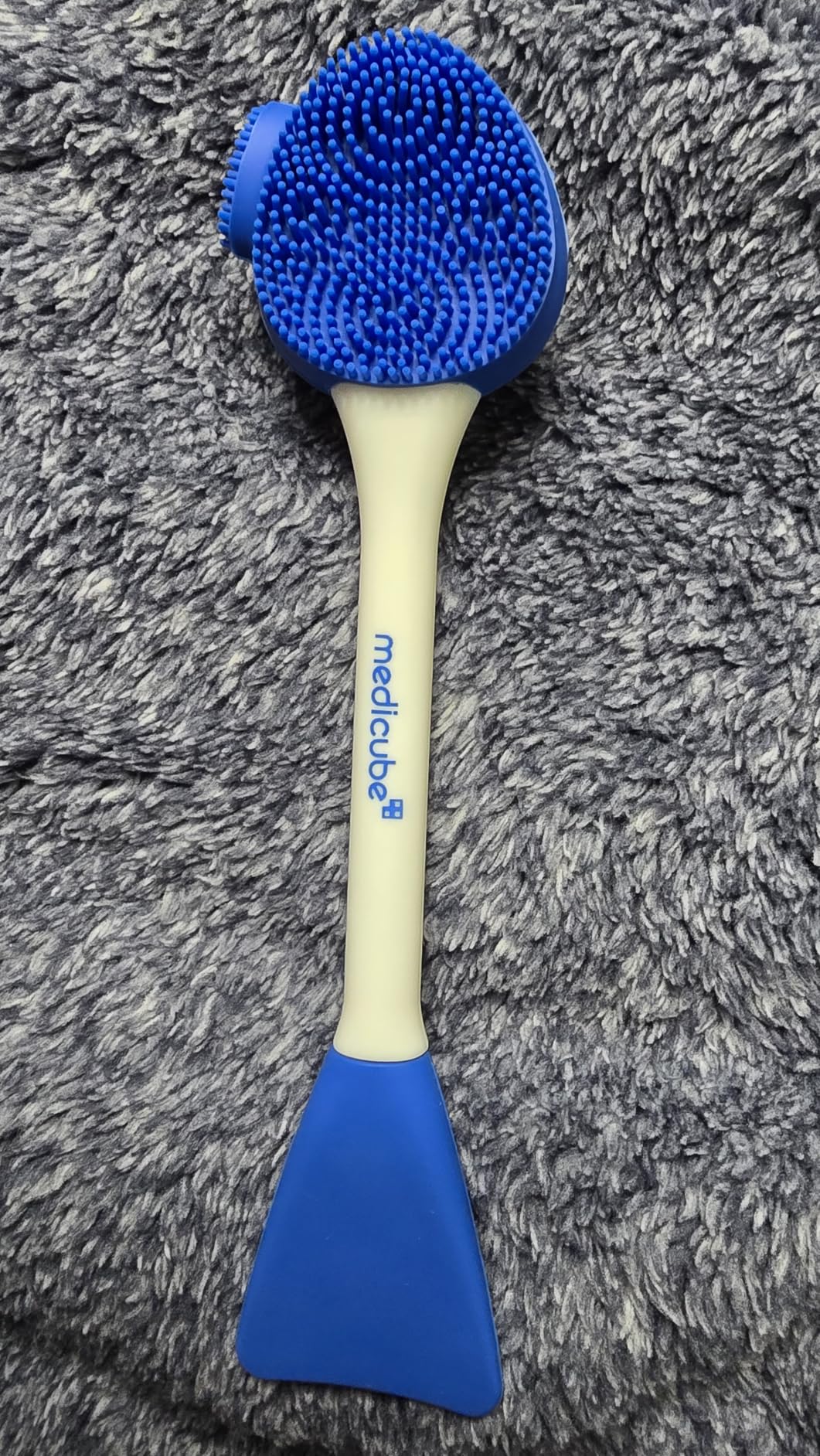medicube Multi Silicone Jelly Brush - Pore Brush & Face Mask Applicator | 4-in-1 Multi Silicone Jelly Brush for Pore Cleansing - Face Mask Application & Gentle Face Massage, Korean Skincare Tool, 1PC customer photo 1