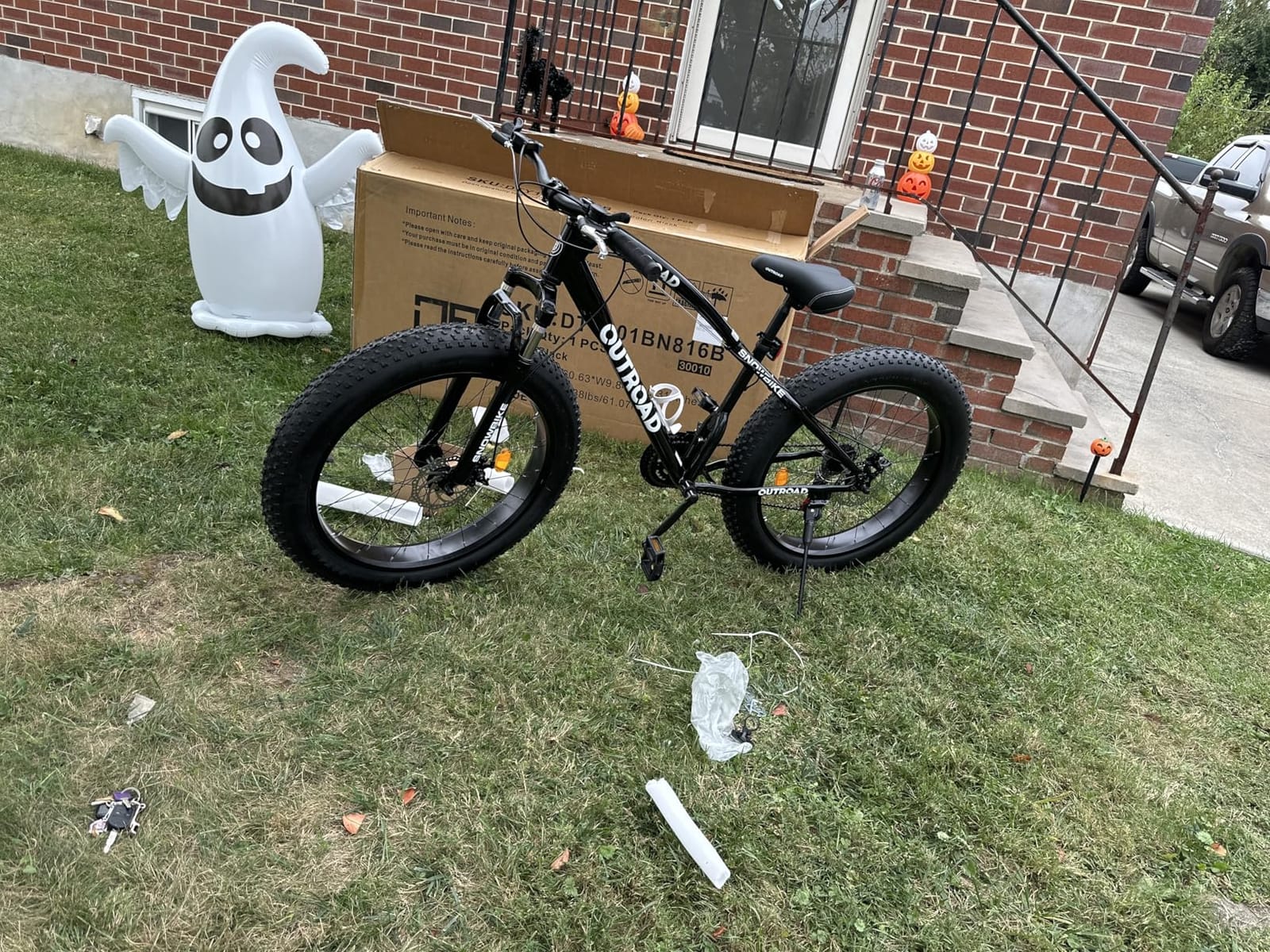 26' Fat Tire Mountain Bike with 4 inch Knobby Tires, 21 Speed MTB with Dual Disc Brake for Adults, Anti-Slip Bicycle customer photo 1