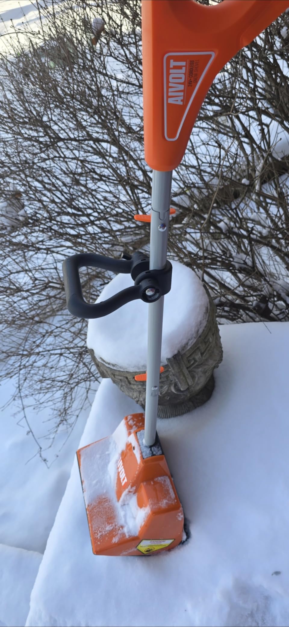 Cordless Snow Shovel, 24V | 13-Inch | 4-Ah Battery Powered Snow Blower, 400W Motor, Battery & Fast Charger Included, Electric Snow Removal for Driveways, Steps and Walkways customer photo 1