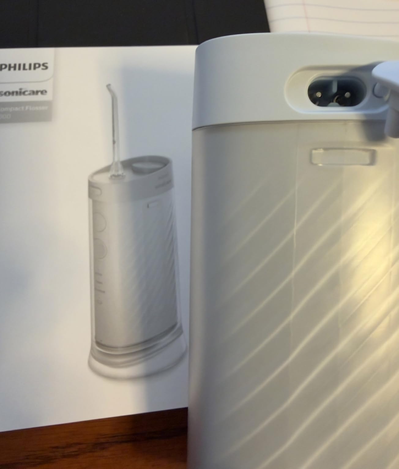 Philips Sonicare Compact Flosser 1000, Portable Water Flosser with 3 Flossing Modes, IPX7 Waterproof Oral Irrigator, Travel Friendly, Blue, Model HX3333/24 customer photo 2