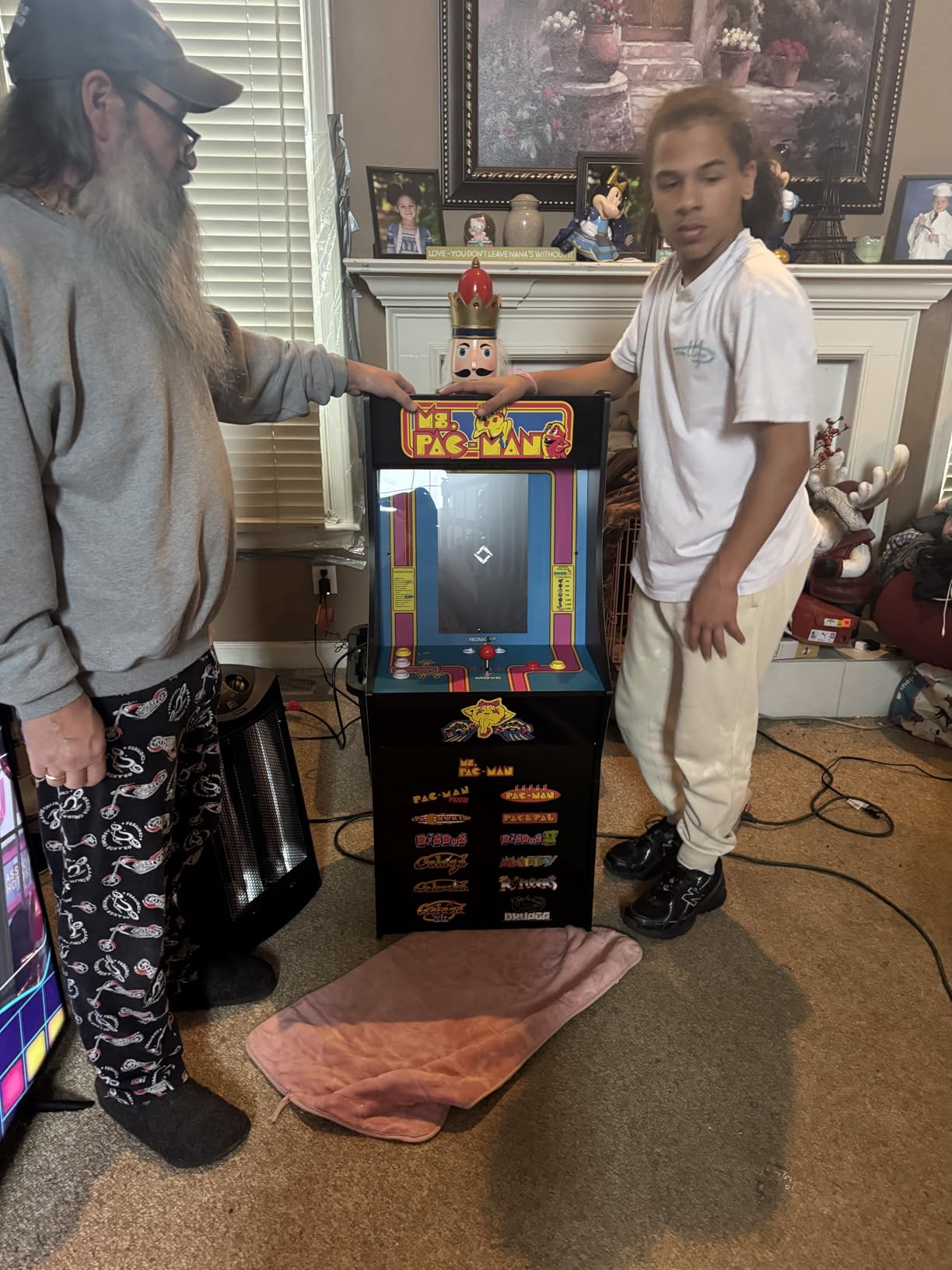 Arcade1Up Ms. Pac-Man Classic SE Arcade Machine, 13 Classic Games | 4 Feet Tall with 15.6-Inch IPS Color Monitor, Dual Speakers and Wi-Fi Leaderboards customer photo 1
