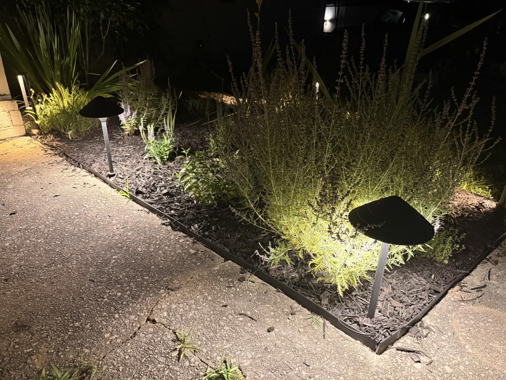 All-in-One Low Voltage Landscape Lighting Kit, 5W Outdoor Lights 2700K | Pathway Lights with 96W Transformer, IP66 Waterproof LED Landscape Lights Dusk to Dawn, Patio Lights for Yard Garden, 12-Pack customer photo 2
