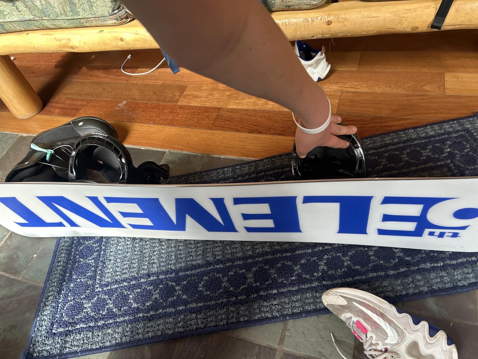 Men's Freestyle All-Mountain Twin Snowboard customer photo 2
