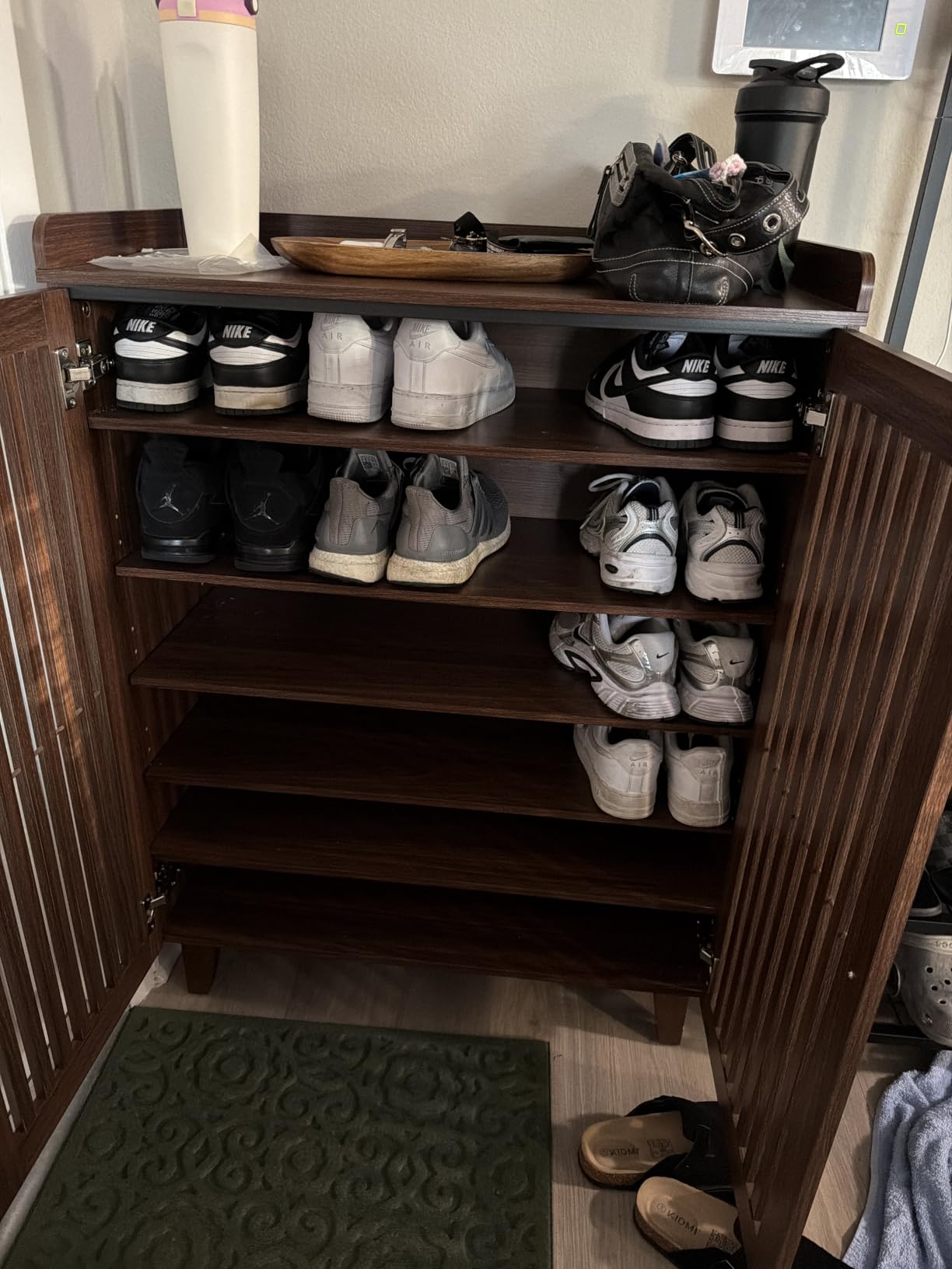 IRONCK Shoe Cabinet with Slatted Doors, 6-Tier Shoe Storage Cabinet with Adjustable Shelves, Wooden Shoe Rack Organizer for Entryway, Hallway, Closet, Living Room, Walnut customer photo 1