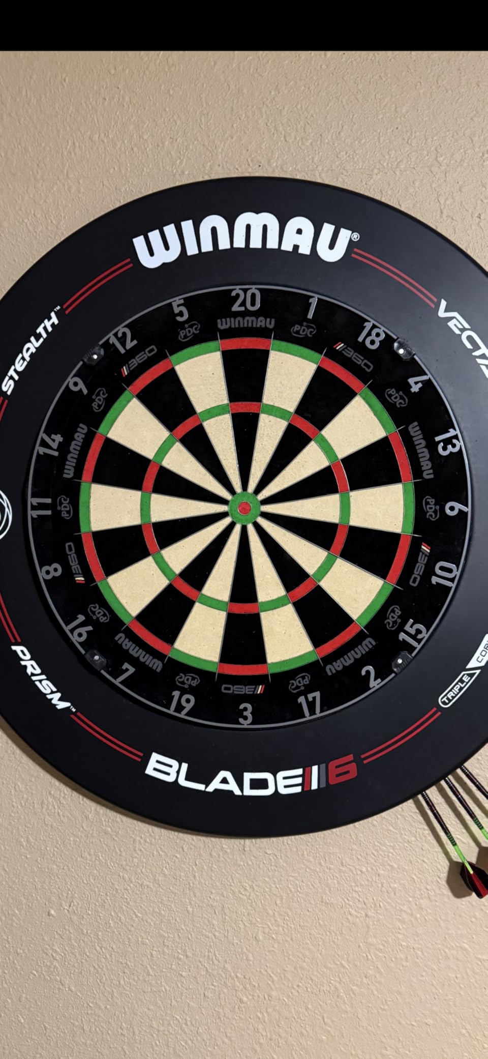 WINMAU Blade 360 Dartboard - PDC Professional Board - Full Rotation System | Triple Core Technology, 360° Symmetrical Design & Ultra-Thin Wiring customer photo 2