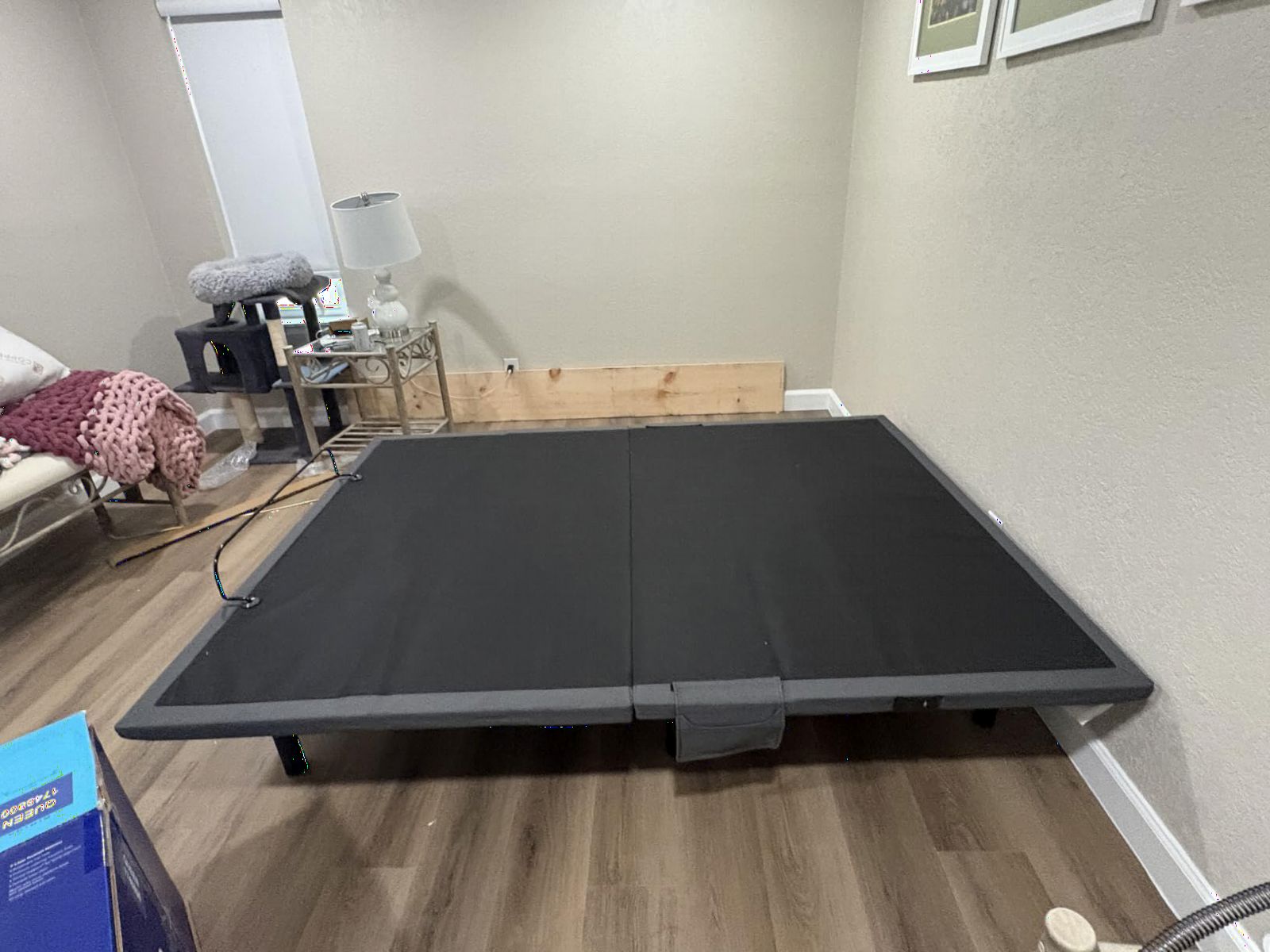 Marsail Queen Adjustable Bed Frame with Massage, Electric Adjustable Bed Base with Head & Foot Incline, Quiet Motor Adjustable Bed Frame with USB Ports, LED Light, Height-Adjustable Legs customer photo 1