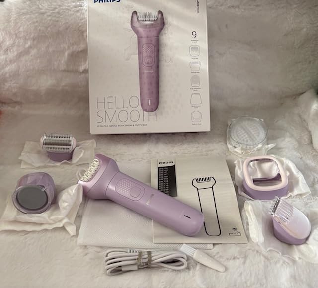 Philips Epilator Series 9000 - Cordless Wet and Dry Electric Epilator, Hair Removal for Legs, Body and Bikini, with ProGuide, 9 Accessories Including Pedicure Head, 60 min. Runtime, Model BRE728/00 customer photo 1