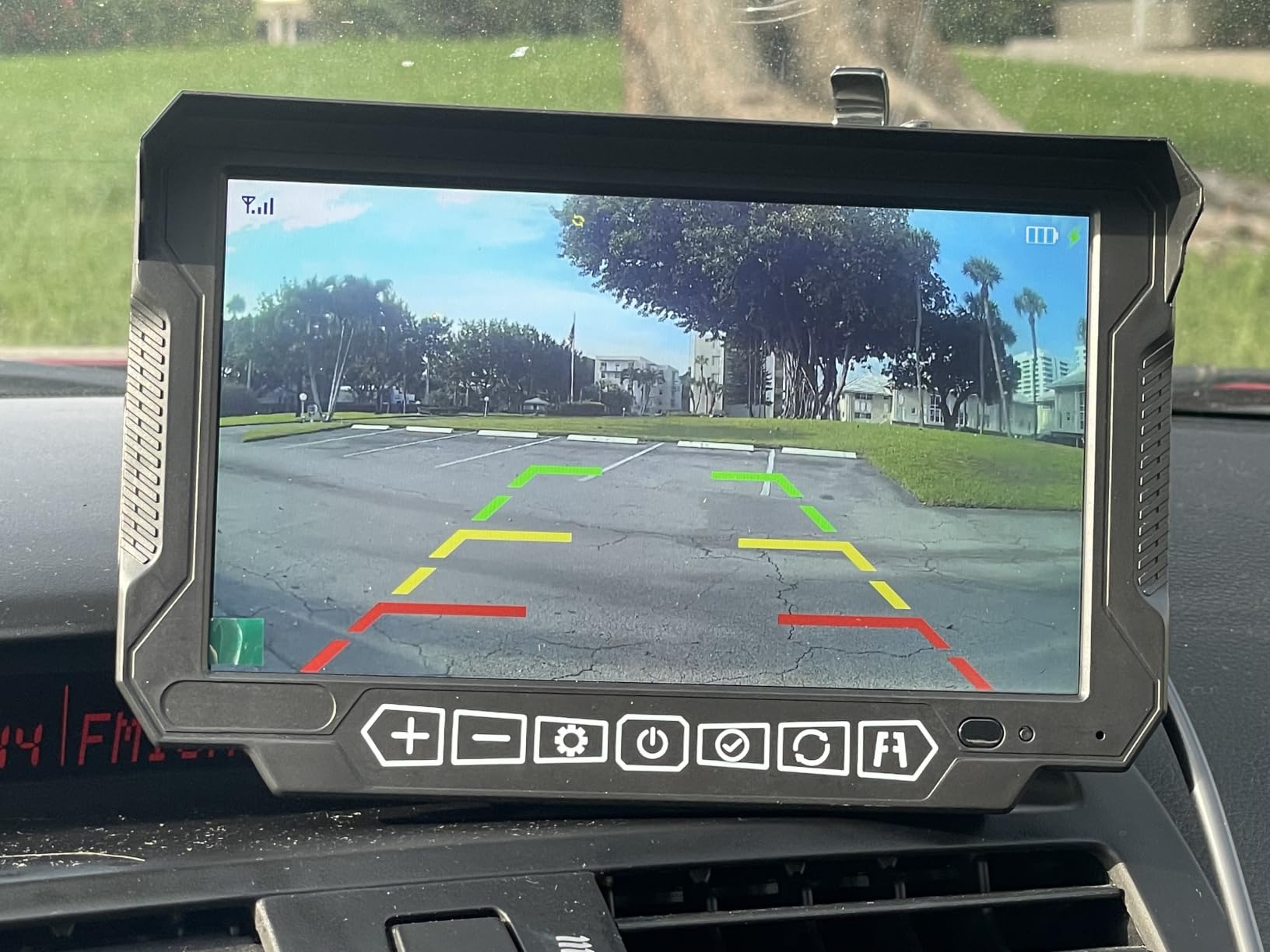 HD 1080P Magnetic Wireless Backup Camera for RV - 1-Min Easy Install for RV Trailer, Stays Secure on Bumpy Driving - 7'' Monitor for Rear View & Parking While Travel customer photo 1