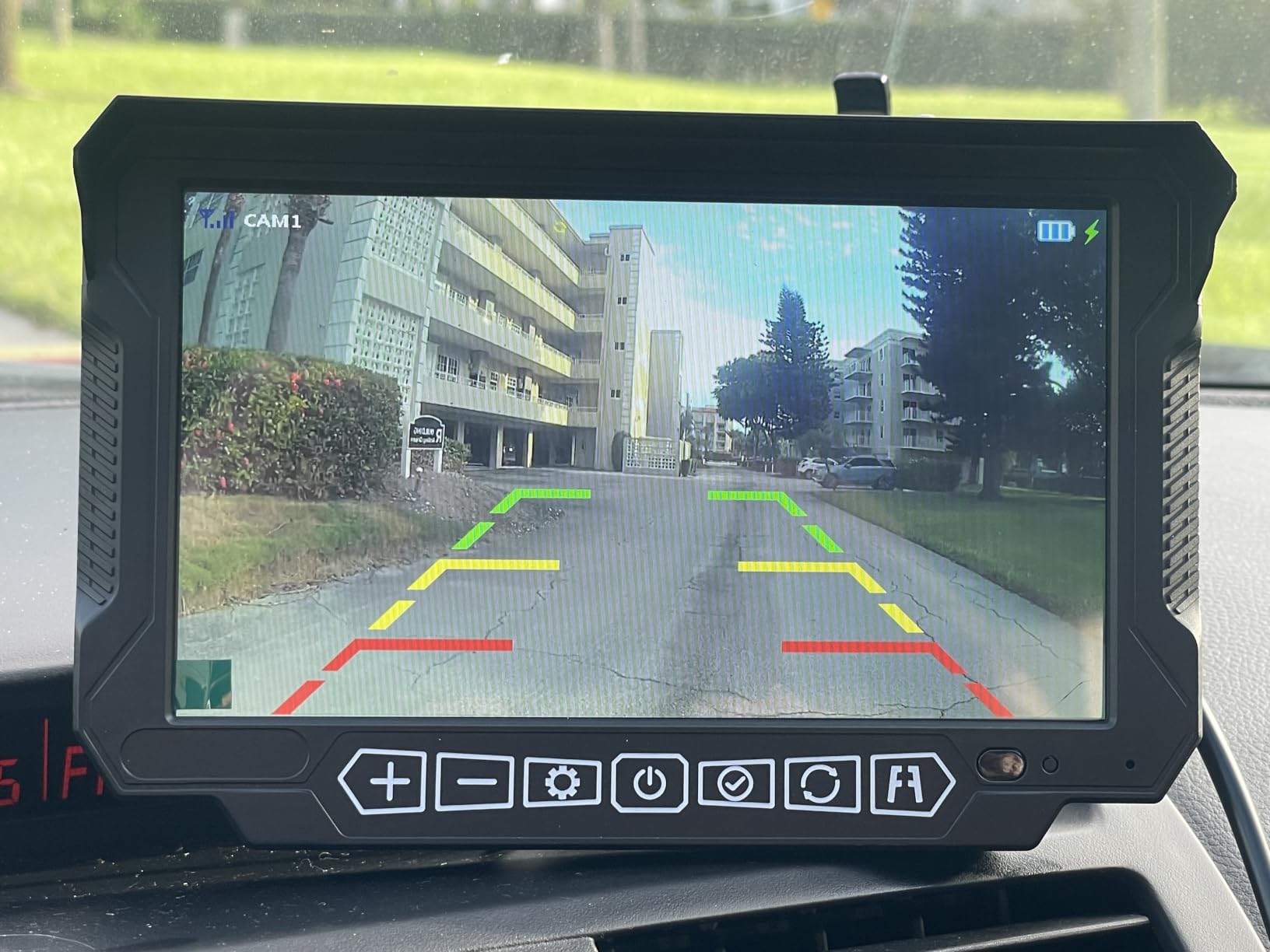 HD 1080P Magnetic Wireless Backup Camera for RV - 1-Min Easy Install for RV Trailer, Stays Secure on Bumpy Driving - 7'' Monitor for Rear View & Parking While Travel customer photo 2