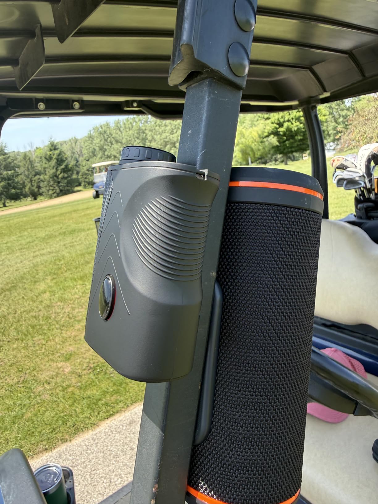 Golf Rangefinder with Slope, 1200 Yards Range Finder Golf, 7X Magnification Laser Rangefinder with Flag Pole Locking Vibration, Rechargeable Range Finder with Magnet Stripe, Golf Accessories for Men customer photo 2