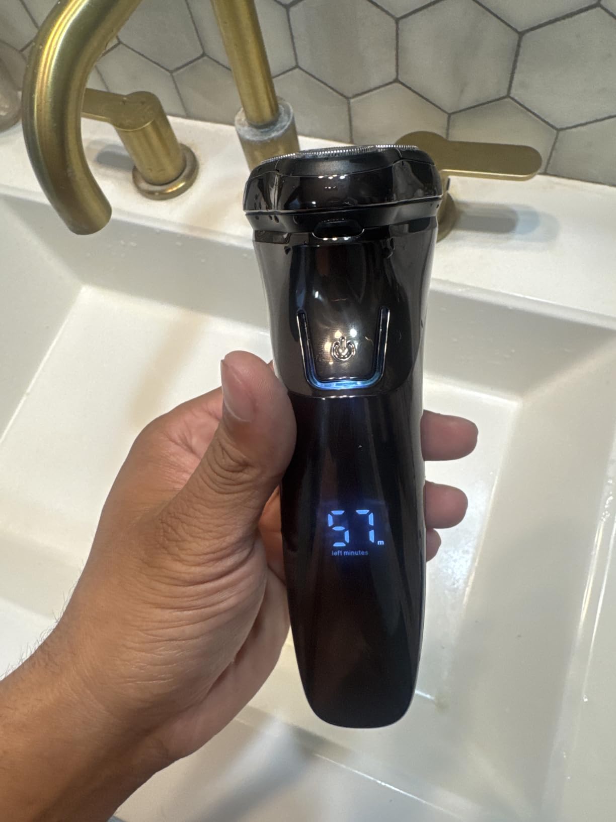 Electric Razor for Men Waterproof: 5D Floating Rotary Shaver for Travel Wet or Dry - Sensitive Skin Care, USB Fast Charging, Stainless Steel Blades, Pop-up Trimmer Chic Black customer photo 2