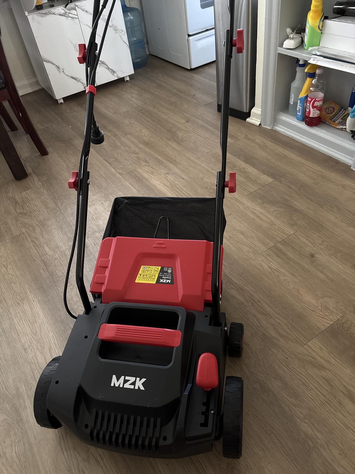 MZK 13-inch 13-Amp 2-in-1 Electric Dethatcher and Scarifier w/Removeable 4-Position Height Adjustment,Lawn dethatcher w/8-Gallon Thatch Collection Bag,Keep Lawn Health (RED) customer photo 2