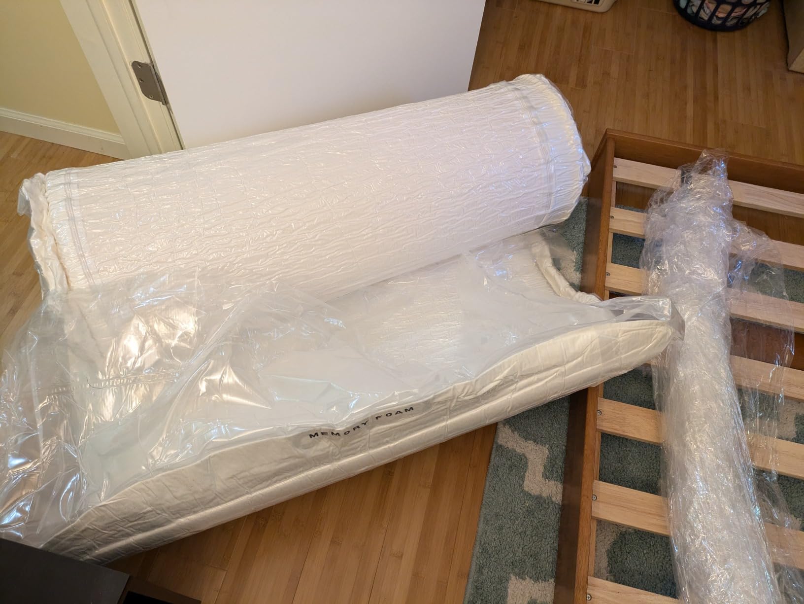 COOL GEL Memory Foam 8-Inch Mattress, CertiPUR-US Certified, Mattress in a Box, California King, White customer photo 2