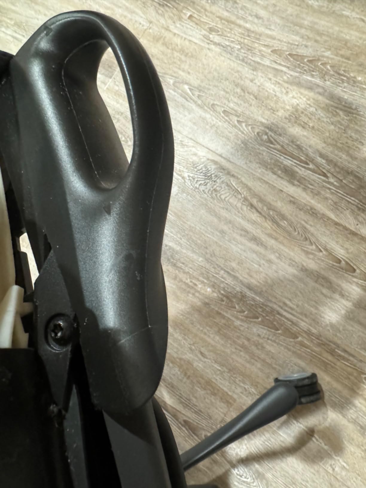 Herman Miller Embody Ergonomic Office Chair | Fully Adjustable Arms and Carpet Casters | Black Rhythm customer photo 2