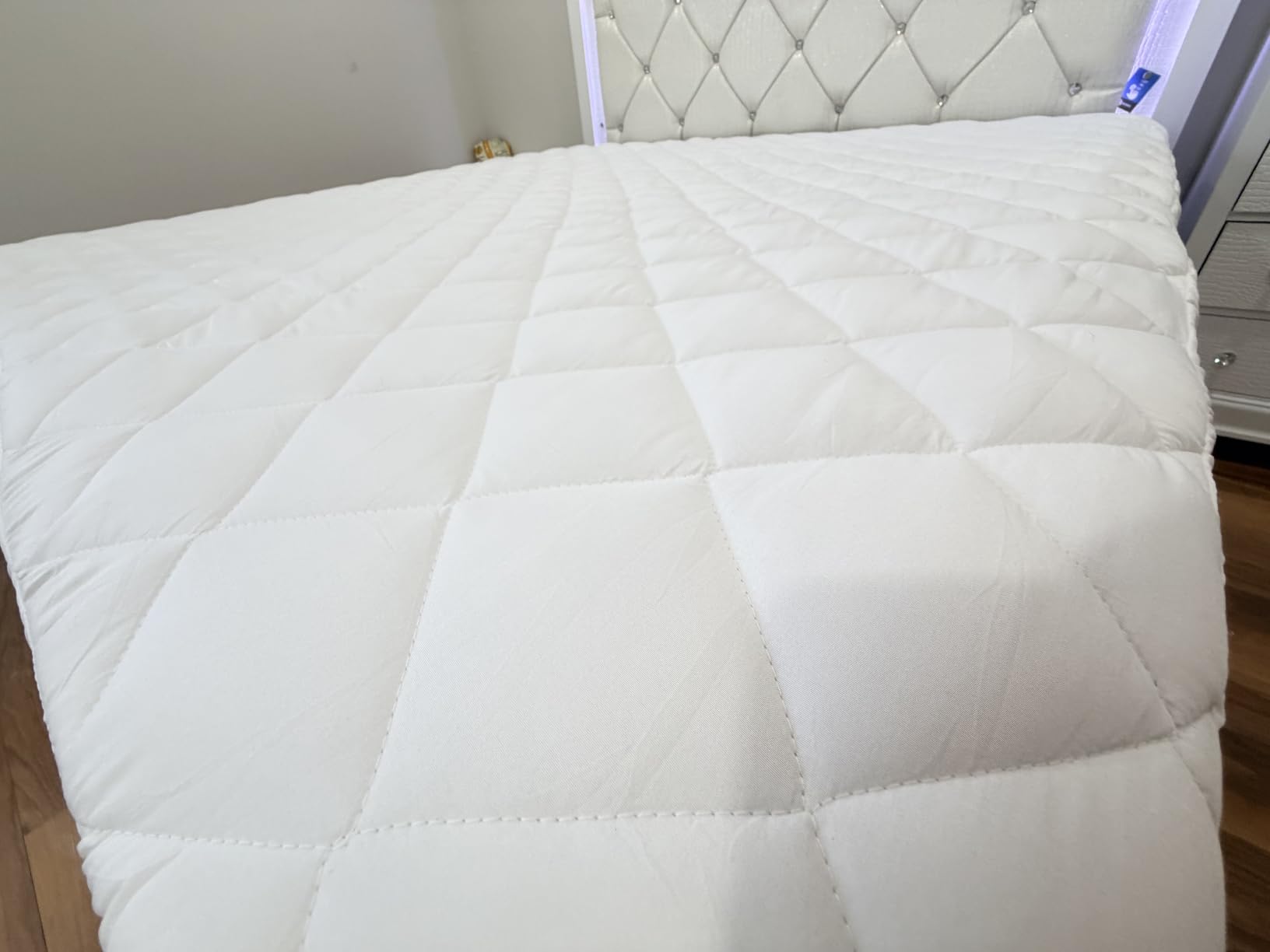 Twin XL Mattress Pad Quilted Mattress Protector Topper fits 16