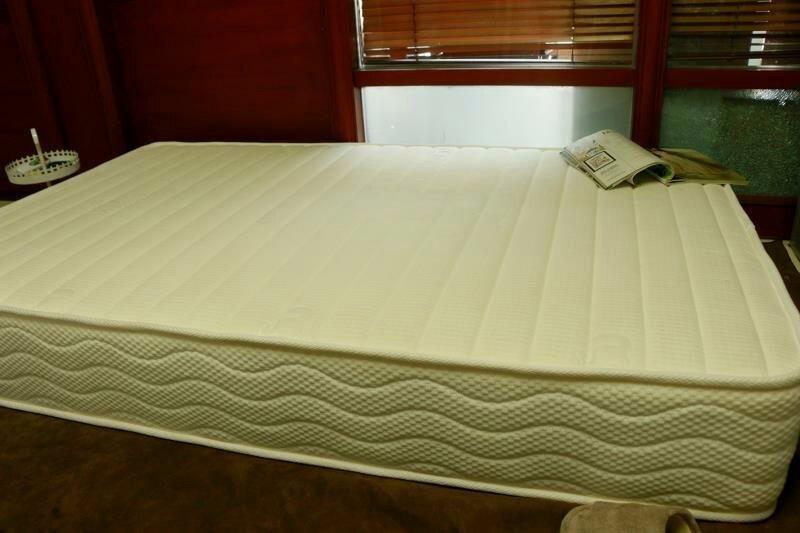 Sunrising Bedding 8” Natural Latex Full Mattress, Individually Encased Pocket Coil, Firm, Supportive, Naturally Cooling, Organic Mattress, 120-Night Free Trial, 20-Year Warranty customer photo 2