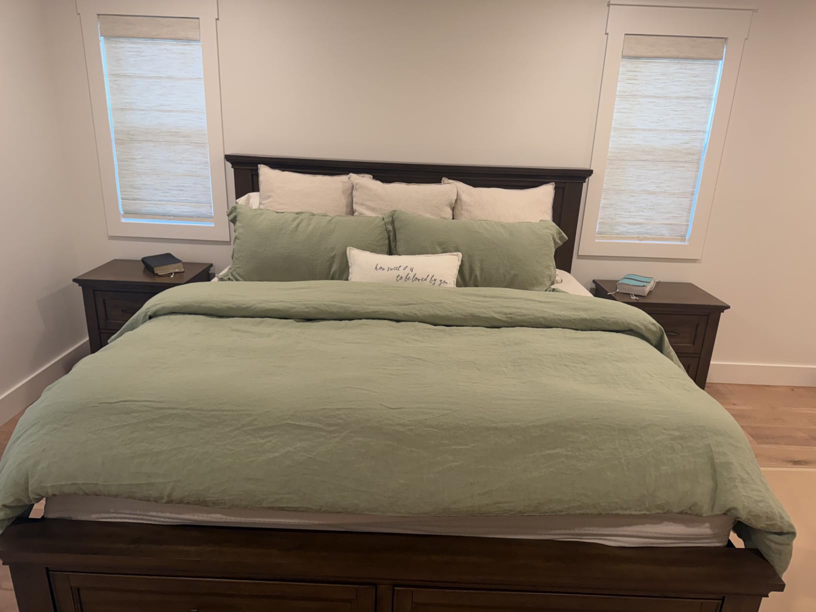 Simple&Opulence 100% Linen Duvet Cover Set 3pcs Basic Style Natural French Washed Flax Solid Color Soft Breathable Farmhouse Bedding with Button Closure - Linen, King customer photo 1