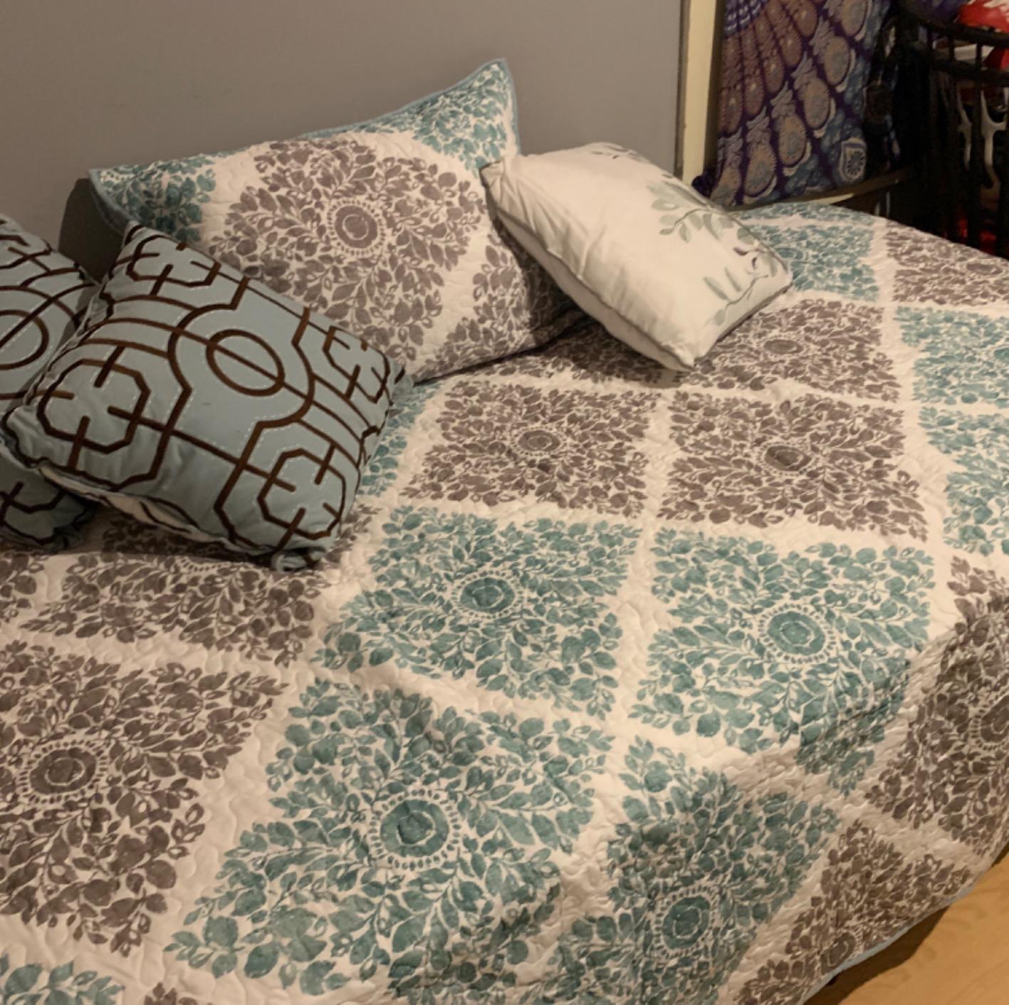 Linenspa 8 Inch Hybrid Mattress - Twin - Bed in a Box customer photo 1
