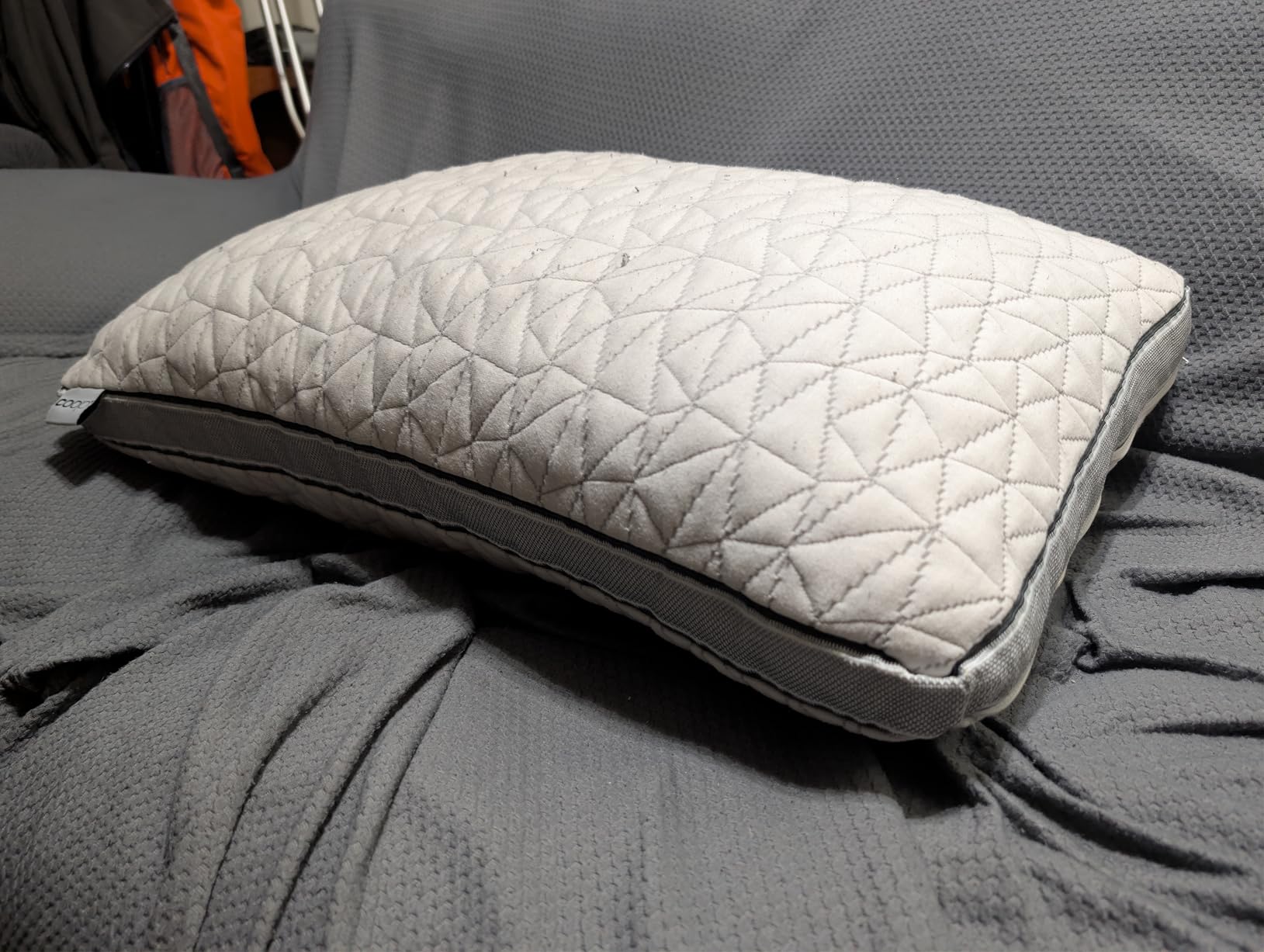 Coop Home Goods Eden Bed Pillow Queen Size for Sleeping on Back, Stomach and Side Sleeper- Medium Soft Memory Foam Cooling Gel - CertiPUR-US/GREENGUARD Gold customer photo 1