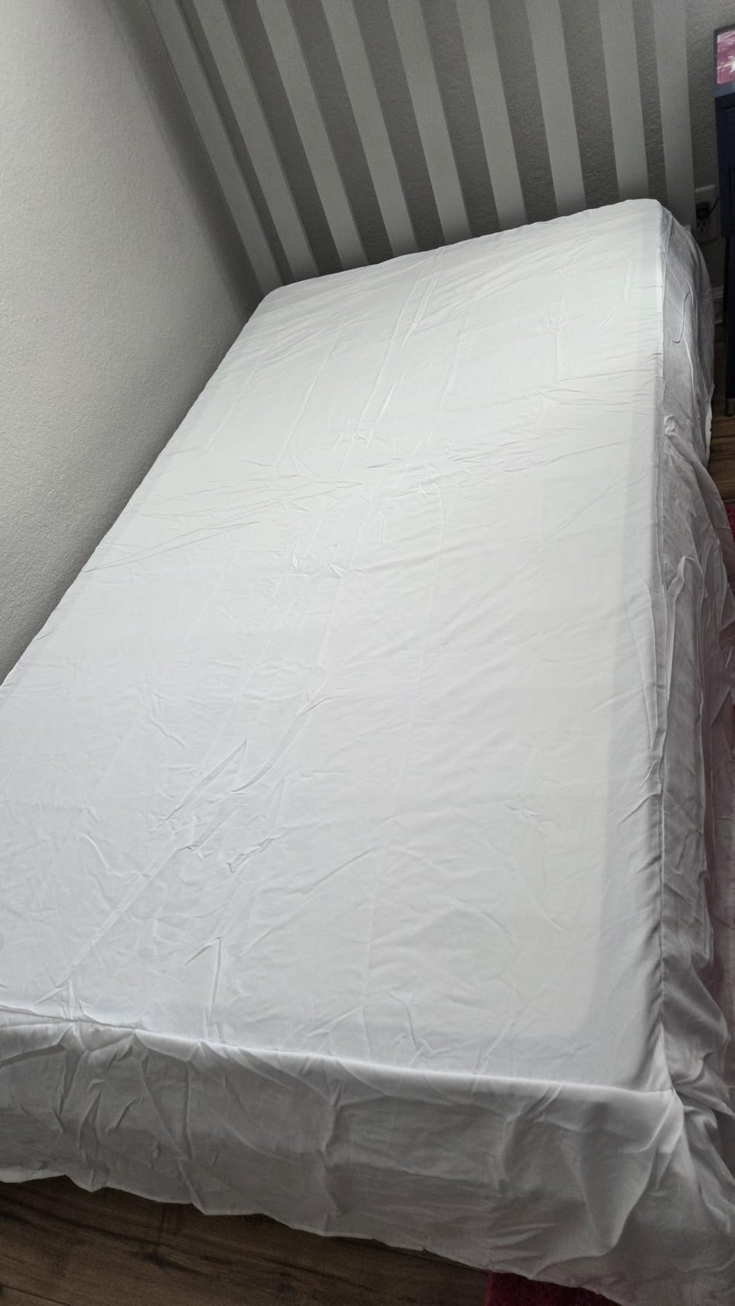 Queen Bed Skirt, Hides Under-Bed Storage 16 Inch Drop, Pleated, White customer photo 1