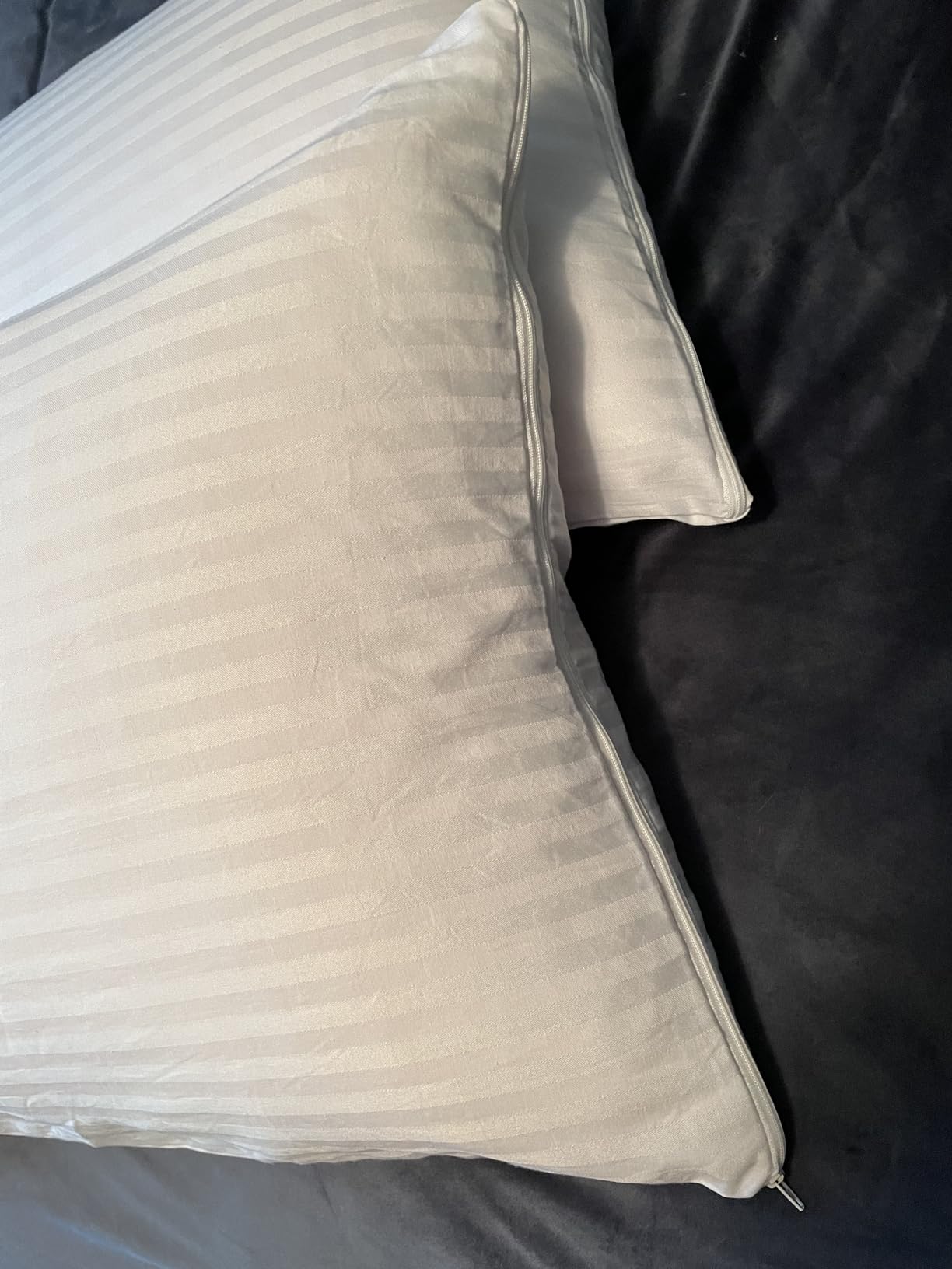 Set of 4 Pillow Protectors with Zipper Standard Size - 100% Resistant to Stains, Dust & Dirt - Washable Covers for Increased Pillow Lifespan customer photo 1