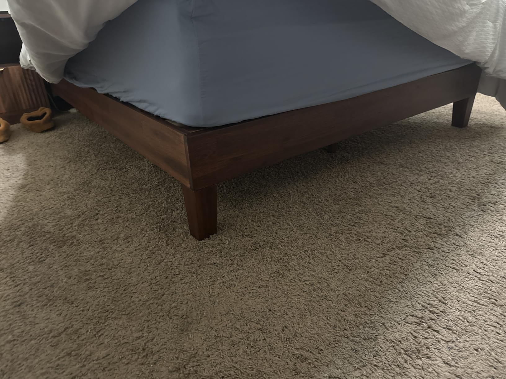 Zinus Vivek Deluxe Wood Platform Bed Frame with Headboard, Full customer photo 2