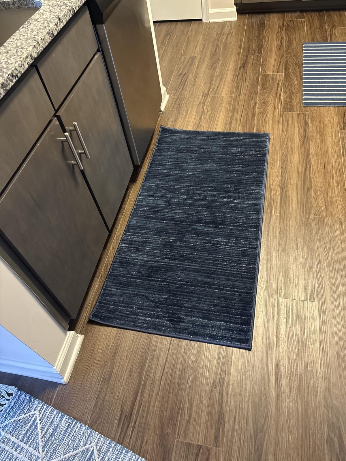 SAFAVIEH Vision Area Rug 9x12 Large, Modern Tonal Light Brown VSN606C customer photo 1