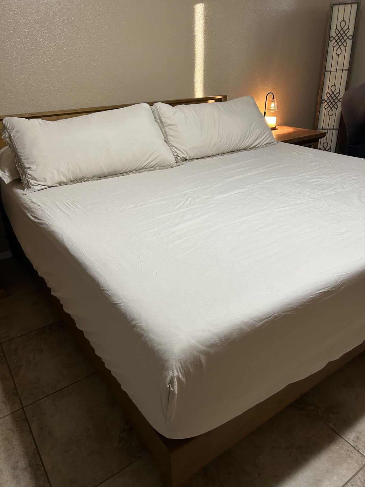 Zinus Alexis Deluxe Wood Platform Bed Frame with Headboard, Queen customer photo 2