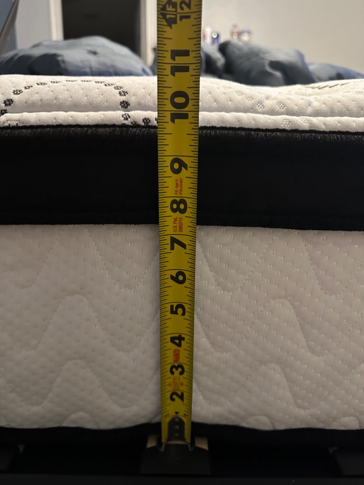Signature Design by Ashley 12 Inch Hybrid King Mattress in a Box customer photo 2