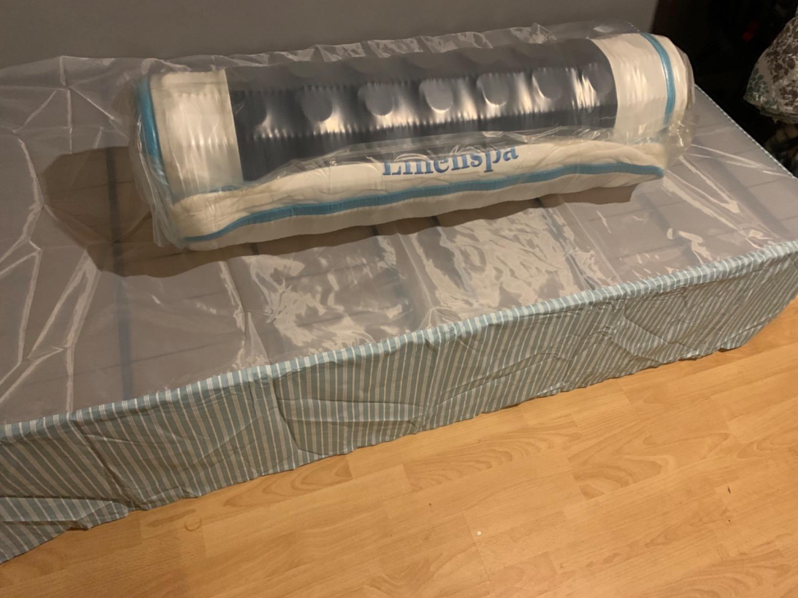 Linenspa 10 Inch Hybrid Mattress - Medium Feel - Twin - Bed in a Box customer photo 2
