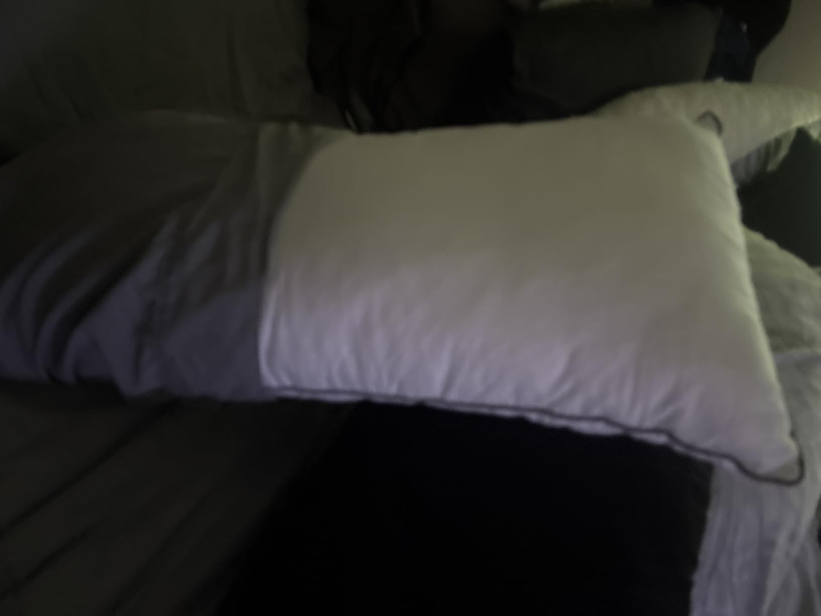 JOLLYVOGUE Pillows Standard Size Set of 2, Cooling and Firm Pillows with Oeko-Tex Certified Down Alternative Filling for Side, Back, and Stomach Sleepers, Hotel Collection customer photo 2