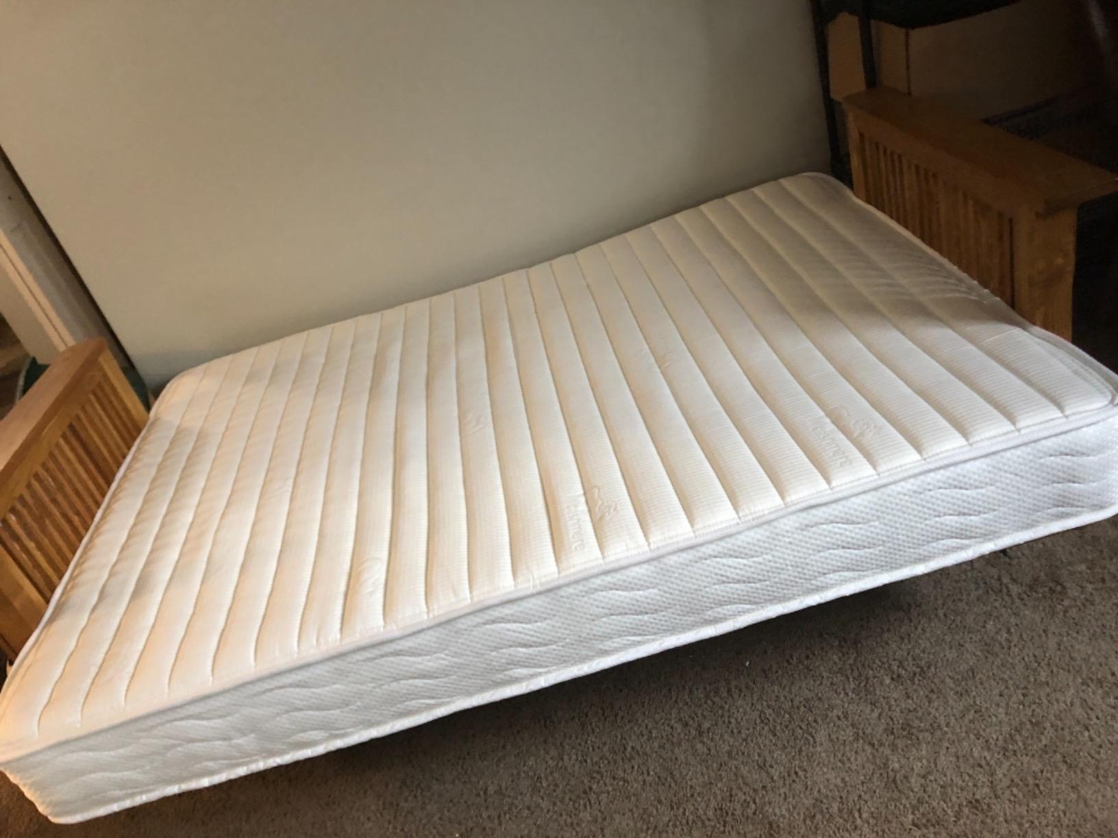Queen Mattress,10 Inch Hybrid Mattress in a Box with Gel Memory Foam Mattress, Natural Latex Mattress Individually Wrapped Pocket Coils Innerspring Mattress, Pressure Relief, Back Pain Relief customer photo 1