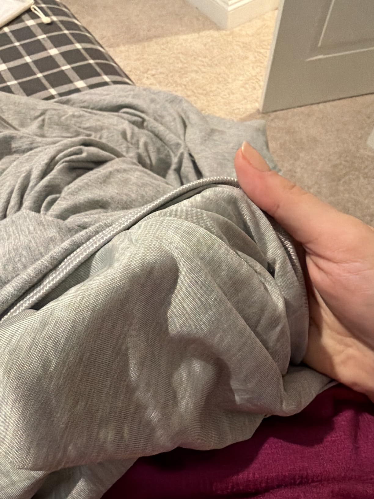 Elegear Arc-Chill 3.0 Cooling Blanket for Hot Sleepers, Twin Size, Grey customer photo 1