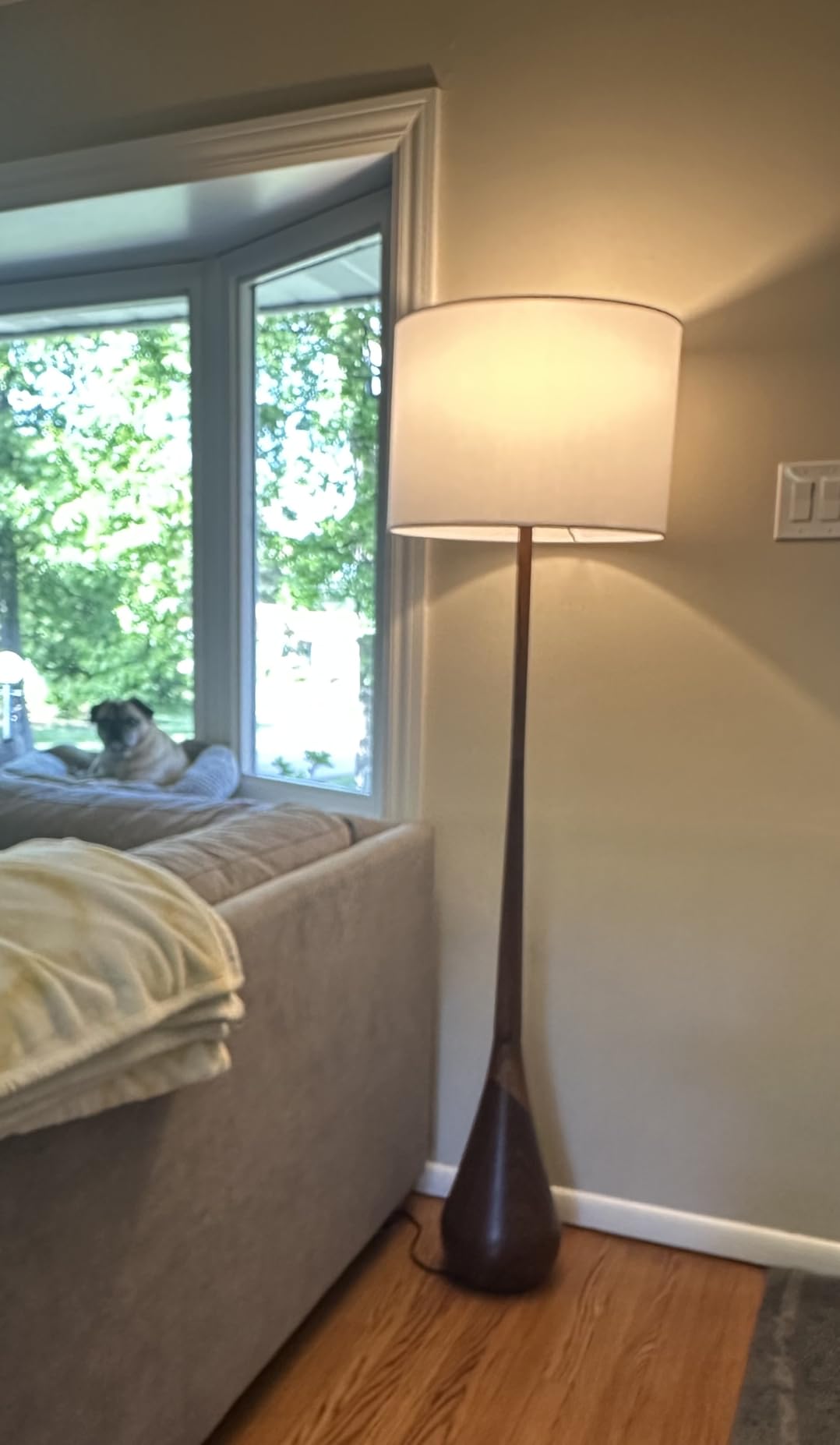 Novogratz x Globe Harrington 65 in Floor Lamp, 2-Tone Wood-Tone Base customer photo 2