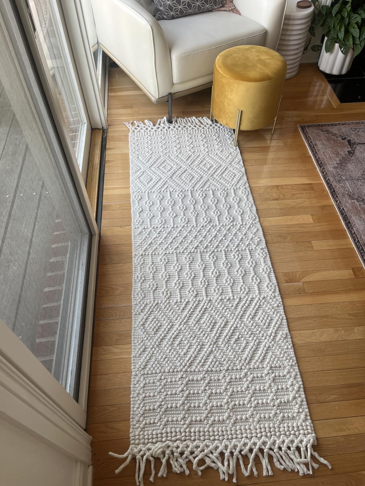SAFAVIEH Natura Collection Area Rug - 9' x 12', Ivory, Handmade Moroccan Boho Wool Fringe, Ideal for High Traffic Areas in Living Room, Bedroom (NAT852B) customer photo 2