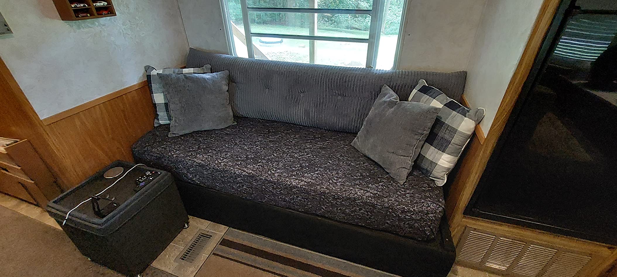 Modway Jenna 8” Innerspring and Memory Foam Narrow Twin Mattress With Individually Encased Coils White customer photo 2