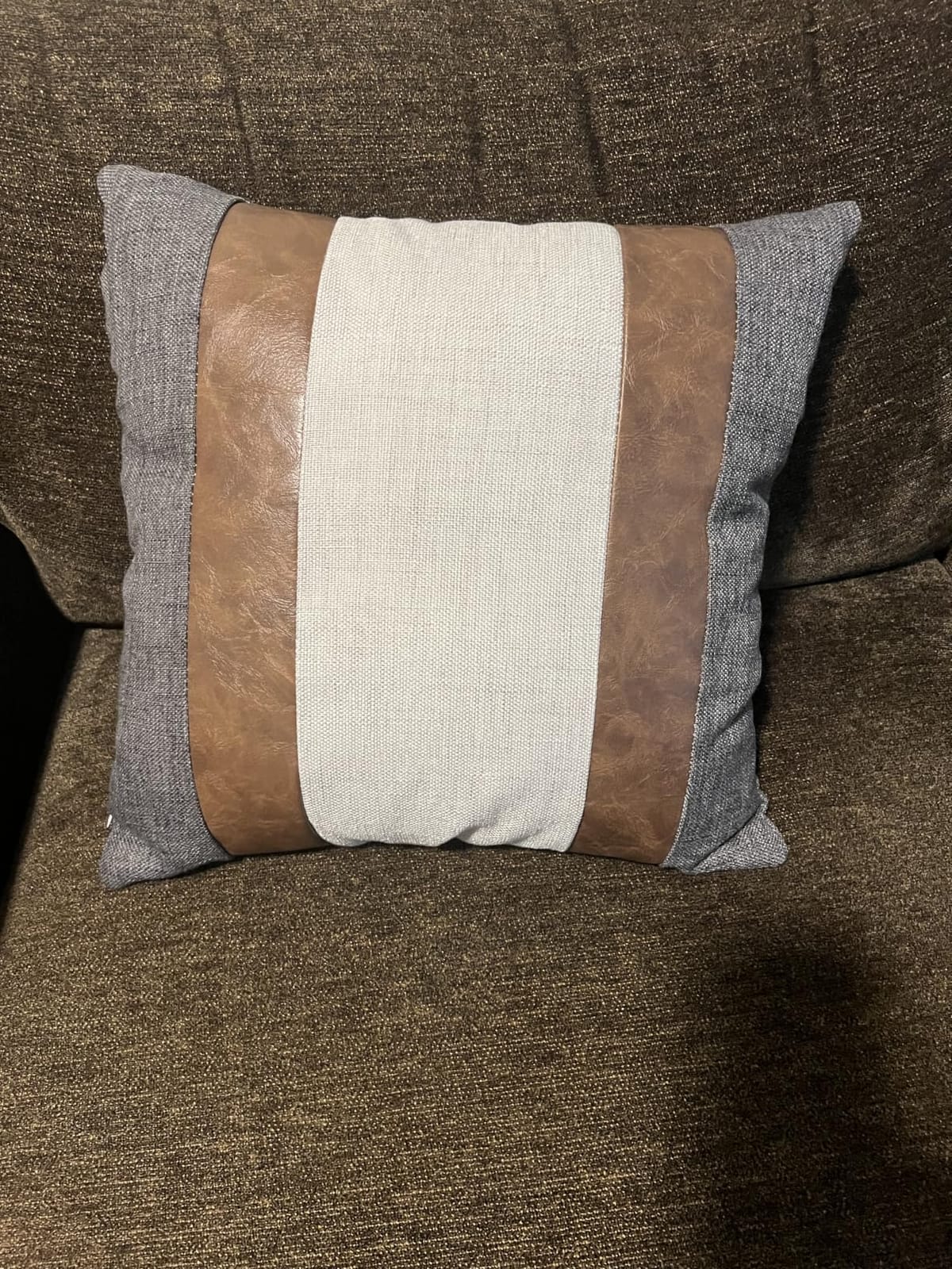 Utopia Bedding 26x26 Pillow Inserts, White Throw Pillows for Couch, 2 Pack | Indoor Cushion Inserts for Bed, Sofa & Couch, Supportive & Fluffy Decorative Pillows customer photo 2