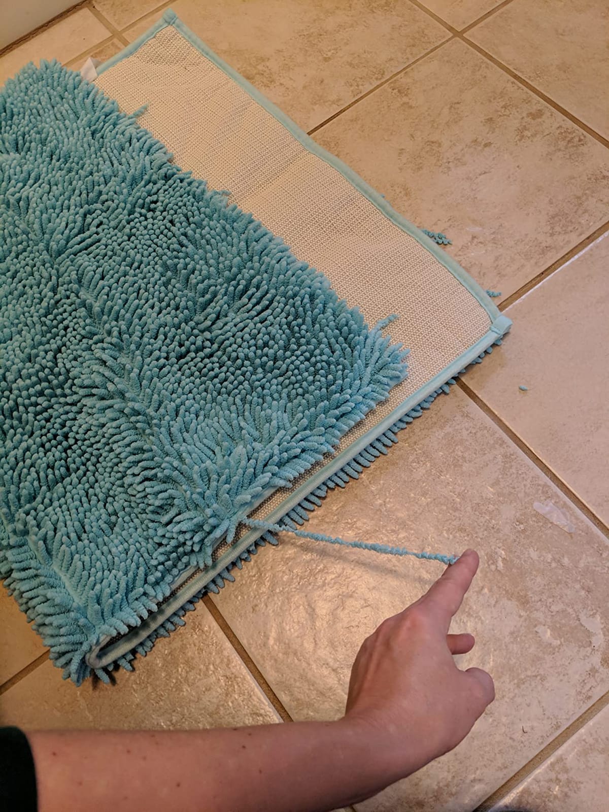 LuxUrux 3-Piece Bathroom Rug Set - Plush Chenille Bath Mats & U-Shaped Toilet Mat, Ultra-Soft, Absorbent & Non-Slip (20x20 U, 16x24 & 20x30 inches, Light Grey) customer photo 2