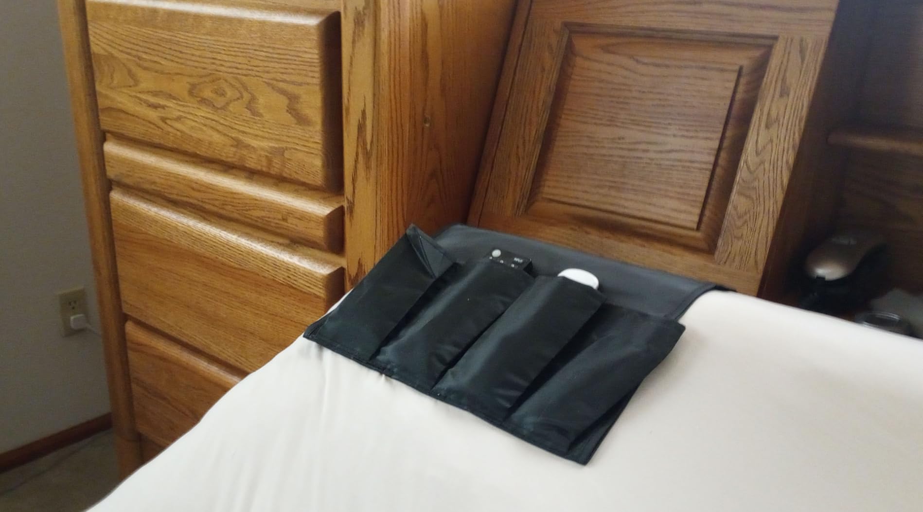 Lucid® L150 Adjustable Bed Frame – Head & Foot – Wireless Remote, Full customer photo 1