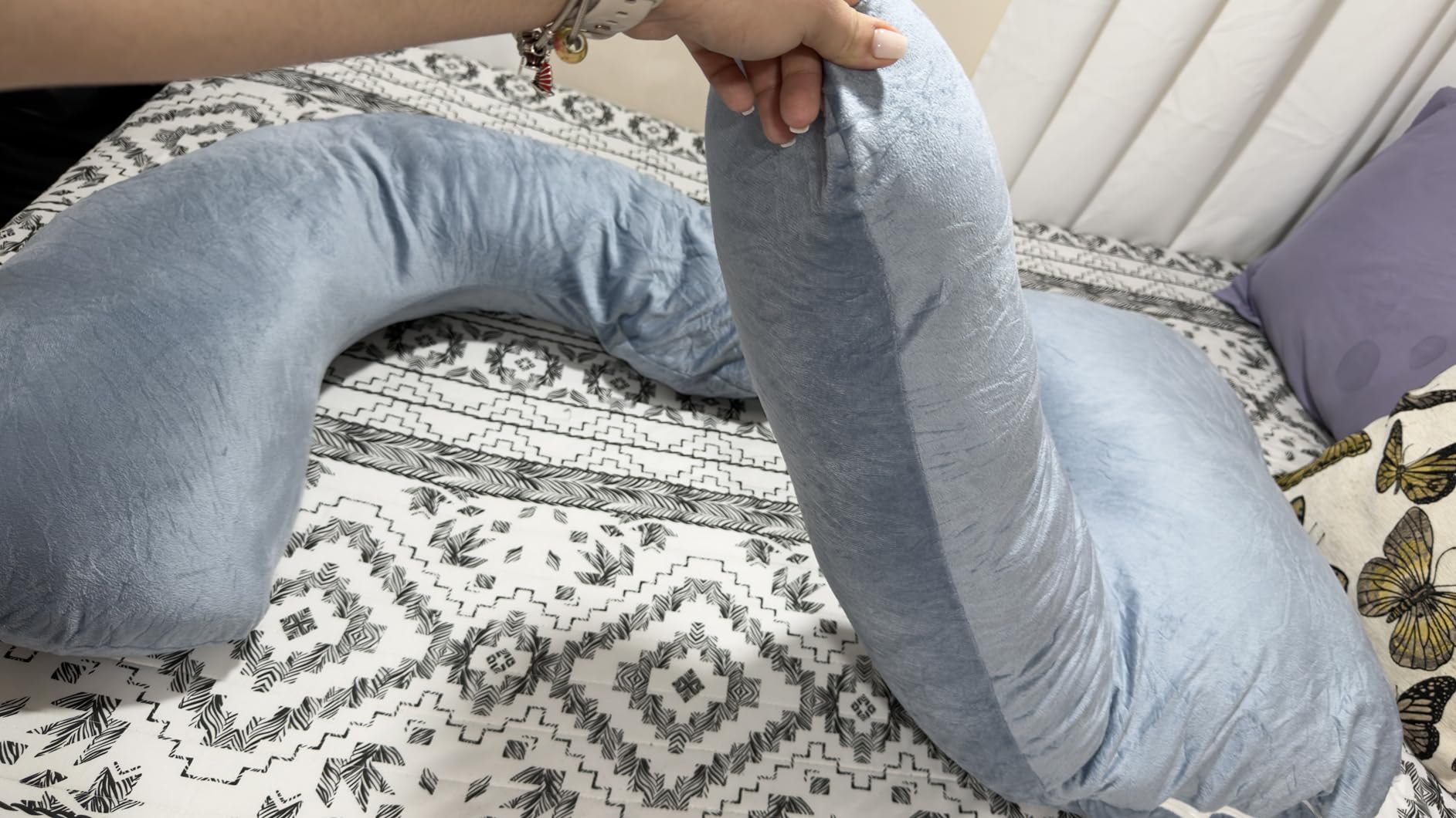 Chilling Home Pregnancy Pillow, U Shaped Full Body Maternity Pillow 58 inch, Pregnant Women Must Haves Pregnancy Pillows for Sleeping with Removable Cover customer photo 1